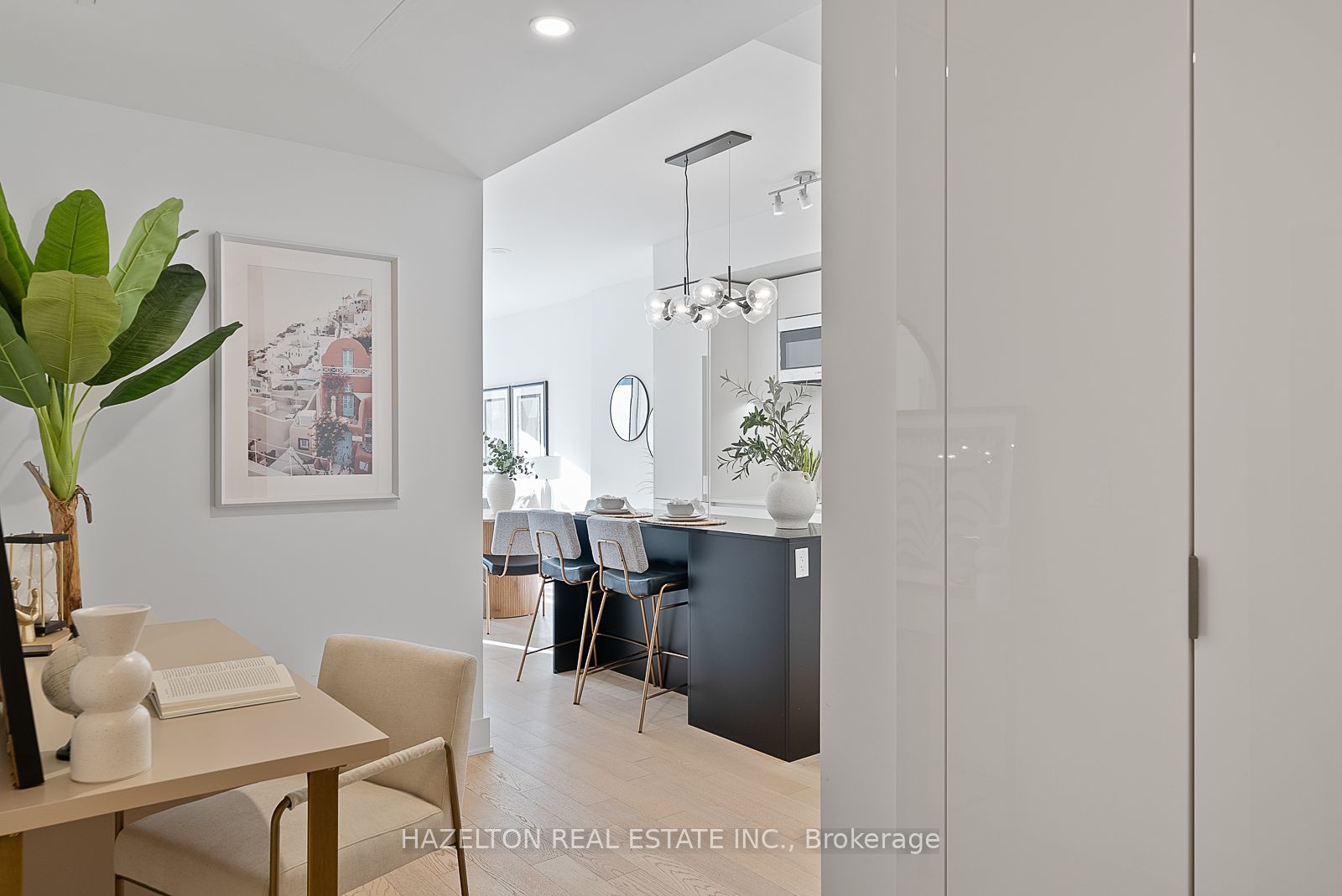 128 Pears Avenue 302 Property Photo 12