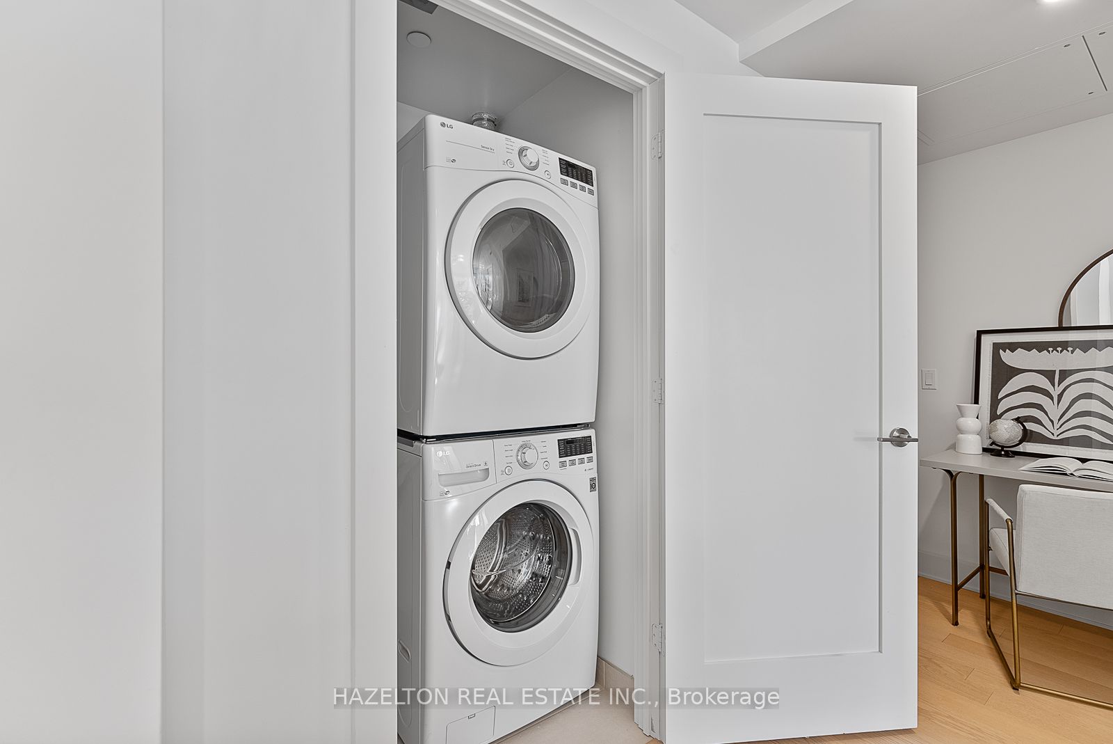 128 Pears Avenue 302 Property Photo 24