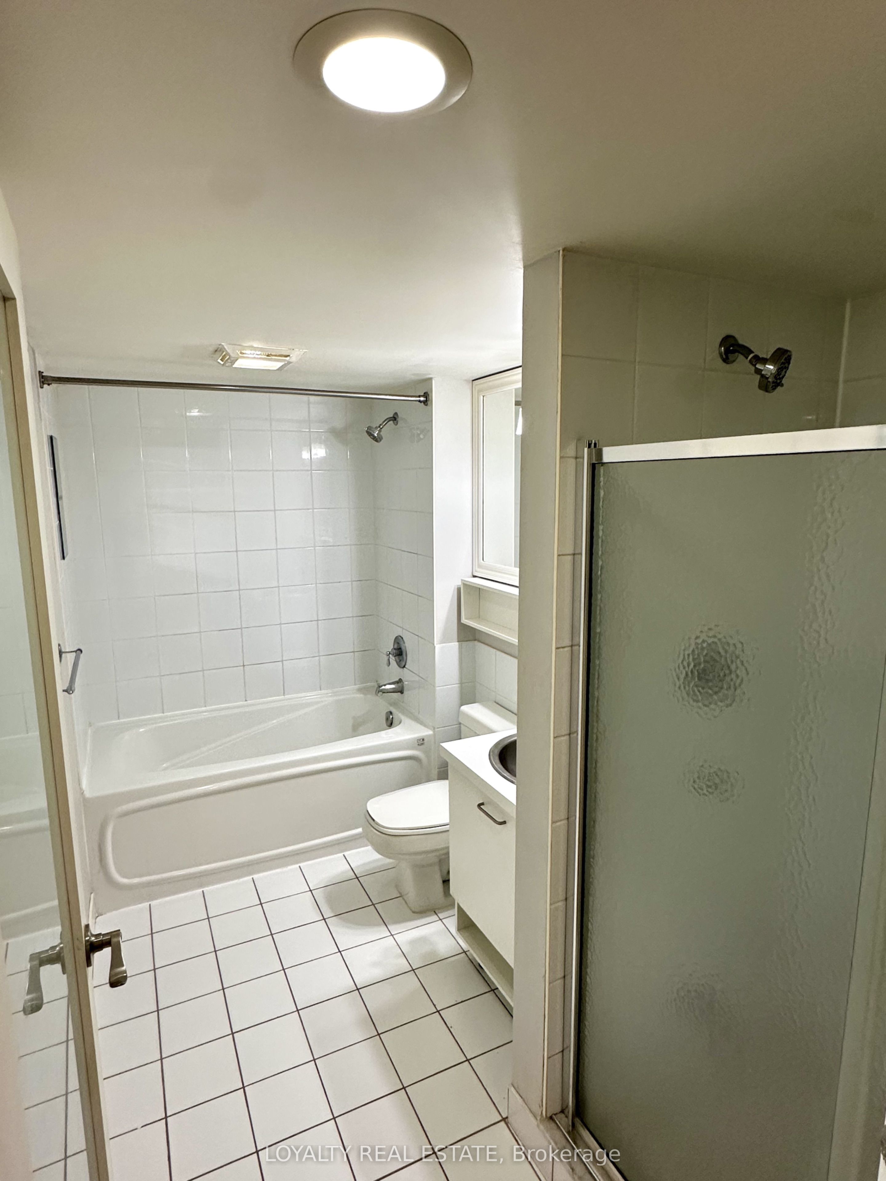 255 Richmond Street E Ph14 Property Photo 6