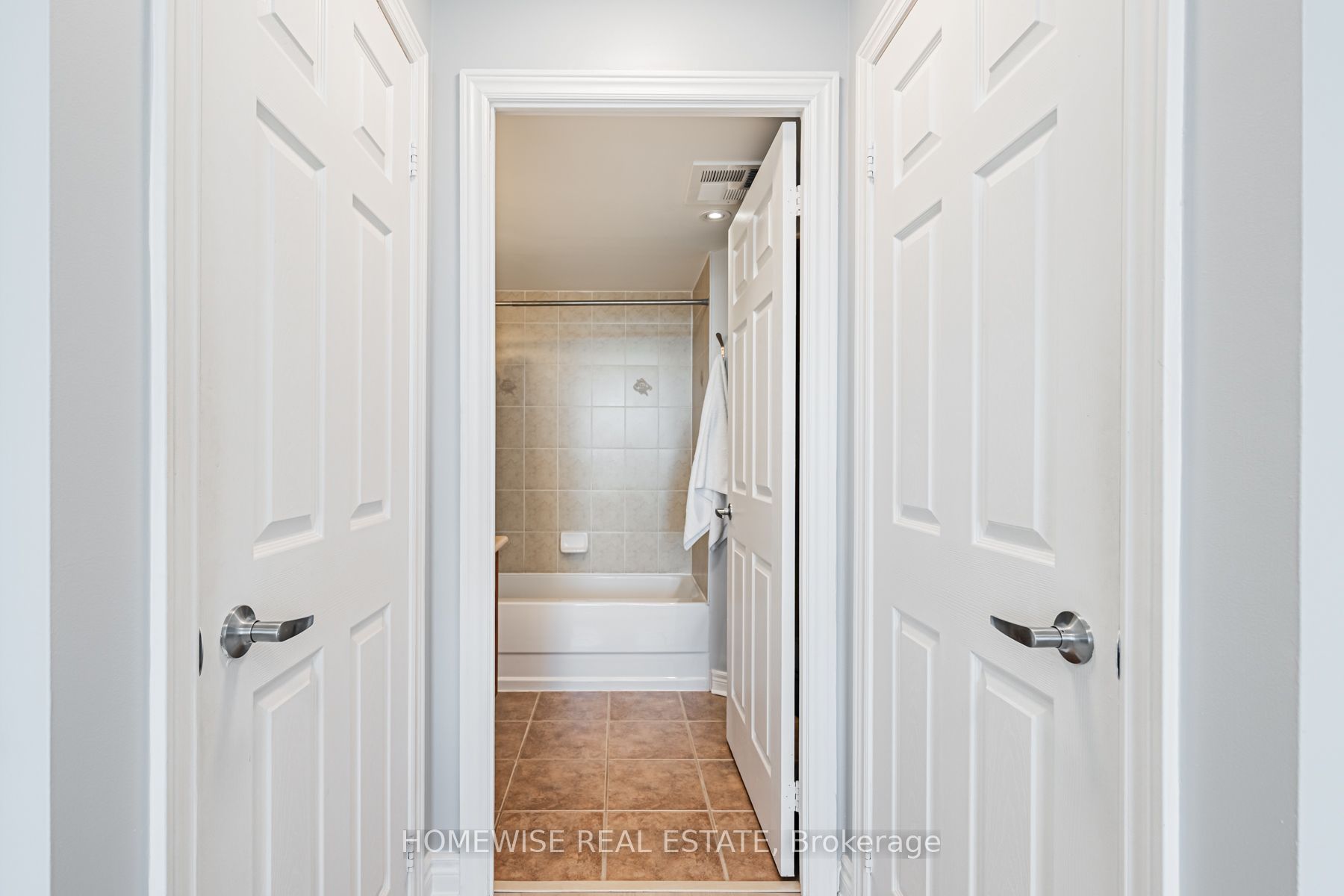 225 Wellesley Street E 1001 Property Photo 16