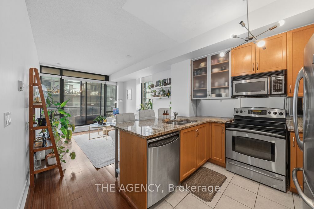 438 King Street W 1314 Property Photo 11