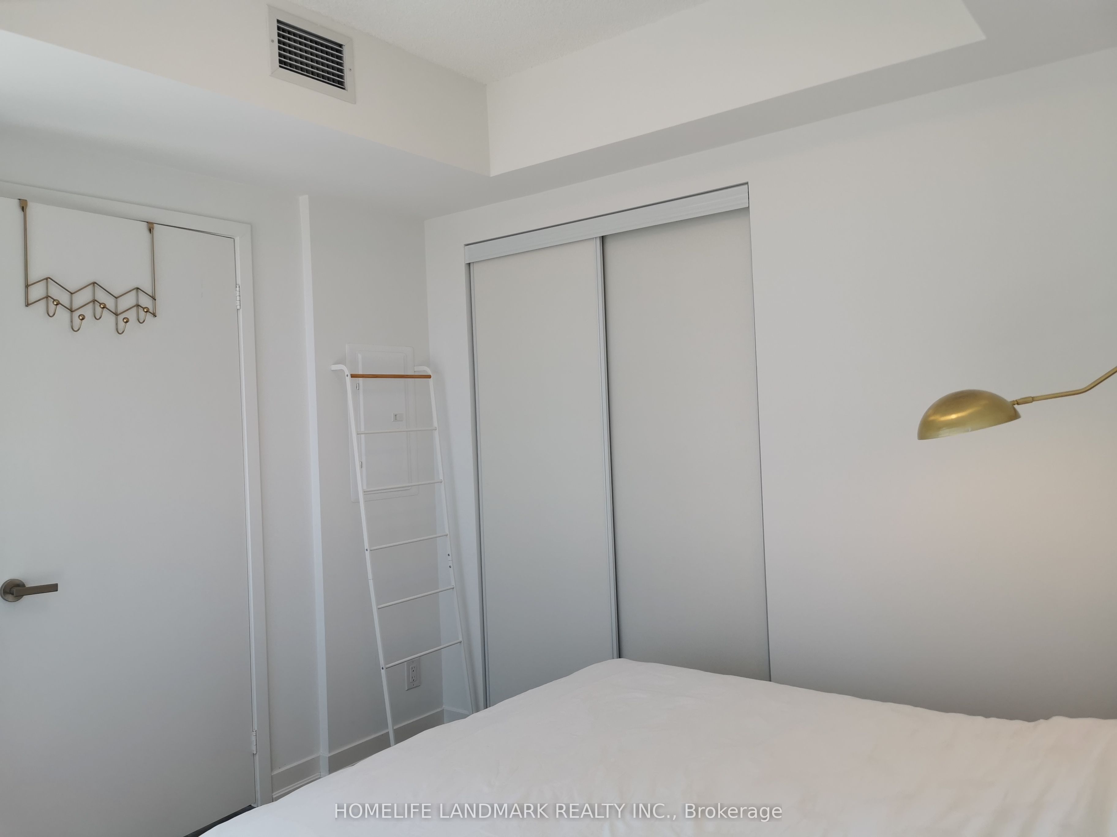 100 Harbour Street 3107 Property Photo 14
