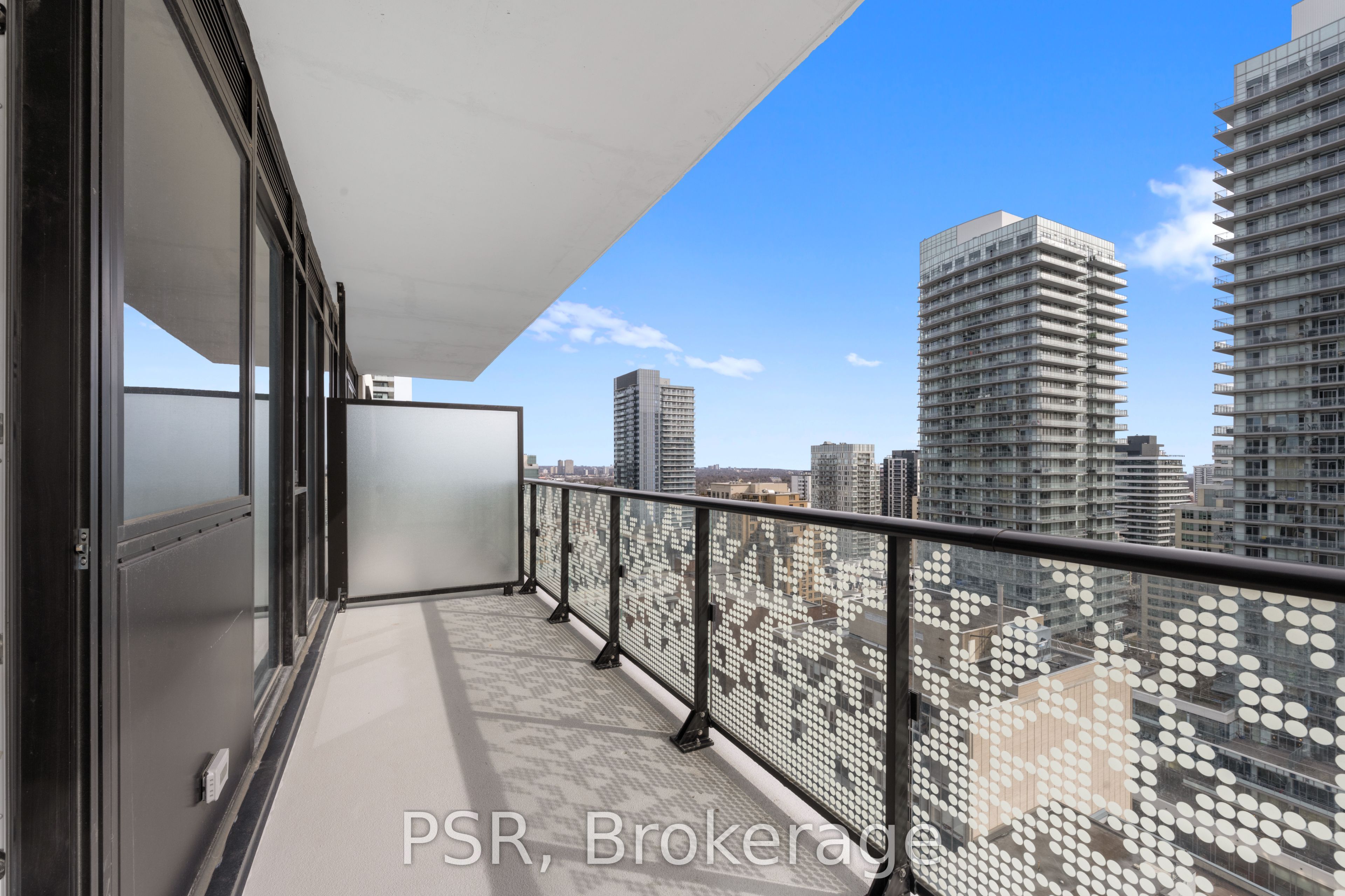 101 Roehampton Avenue 2510 Property Photo 10