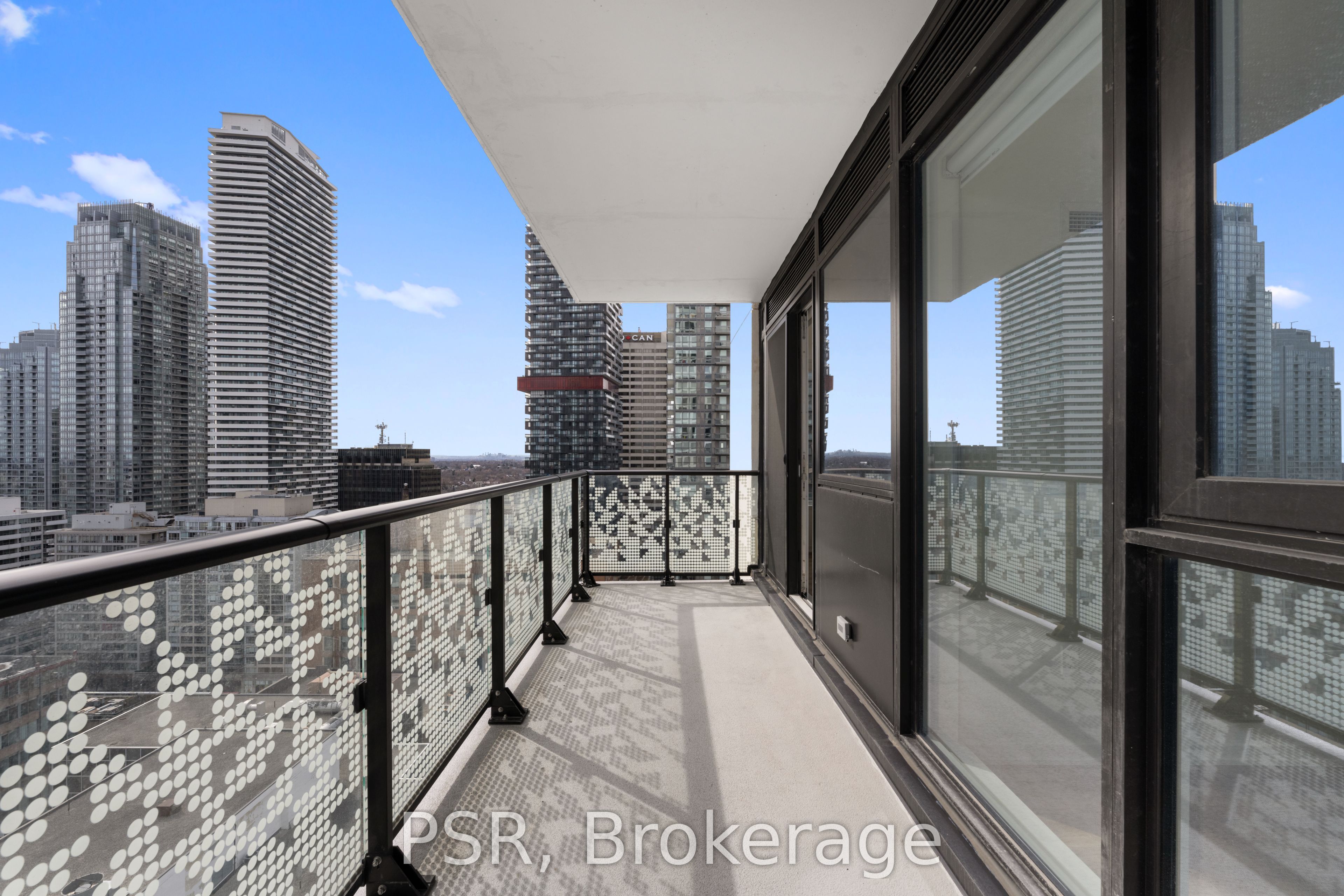 101 Roehampton Avenue 2510 Property Photo 11
