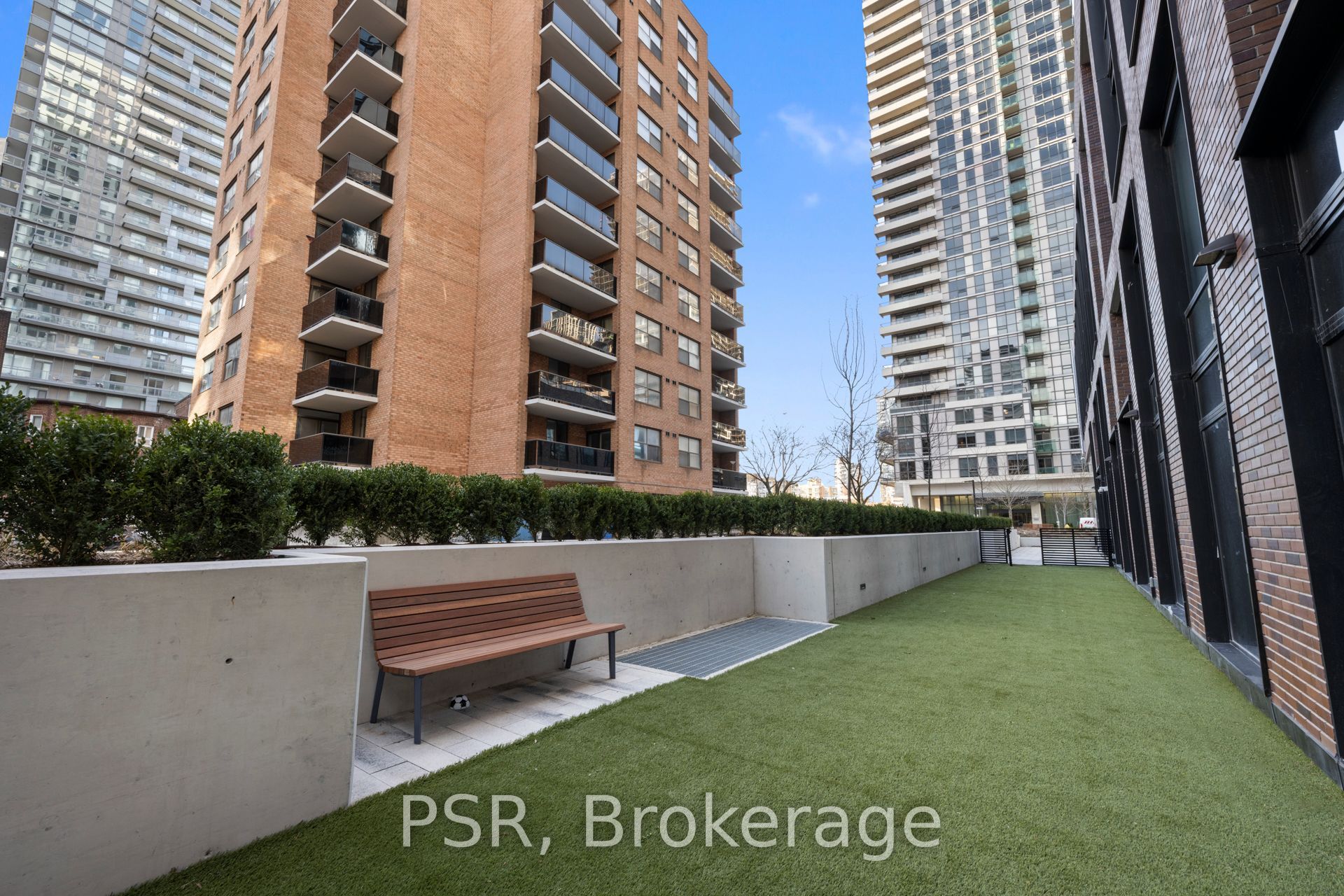 101 Roehampton Avenue 2510 Property Photo 33