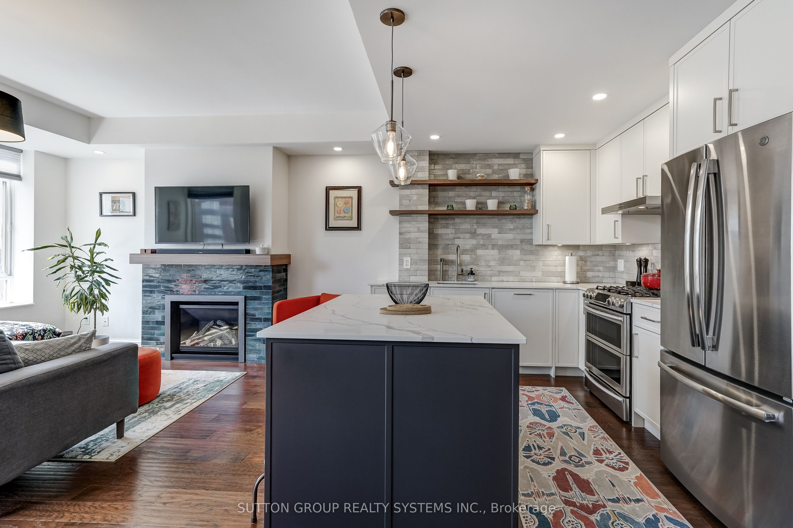39 Jarvis Street Ph807 Property Photo 6