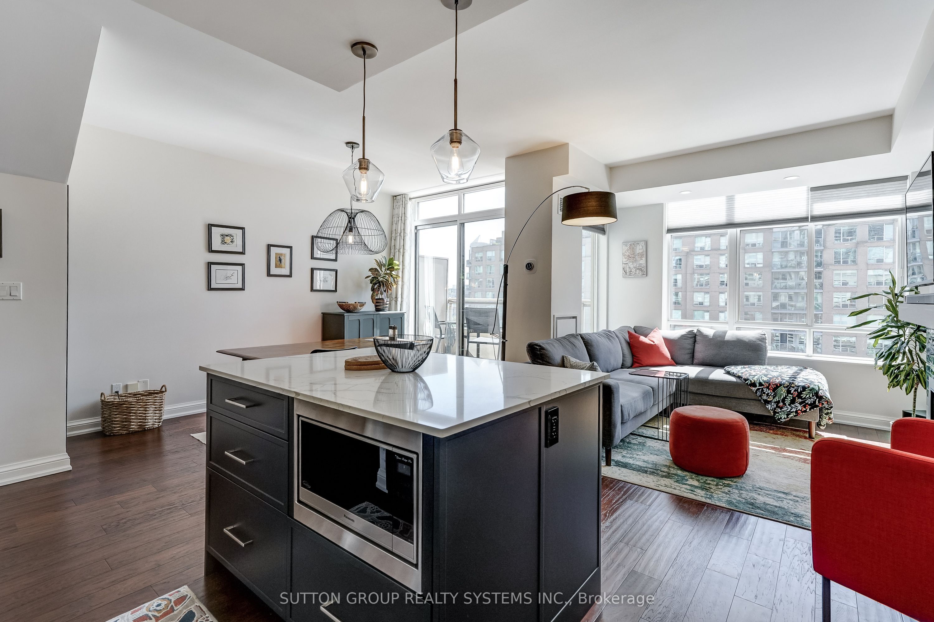 39 Jarvis Street Ph807 Property Photo 12
