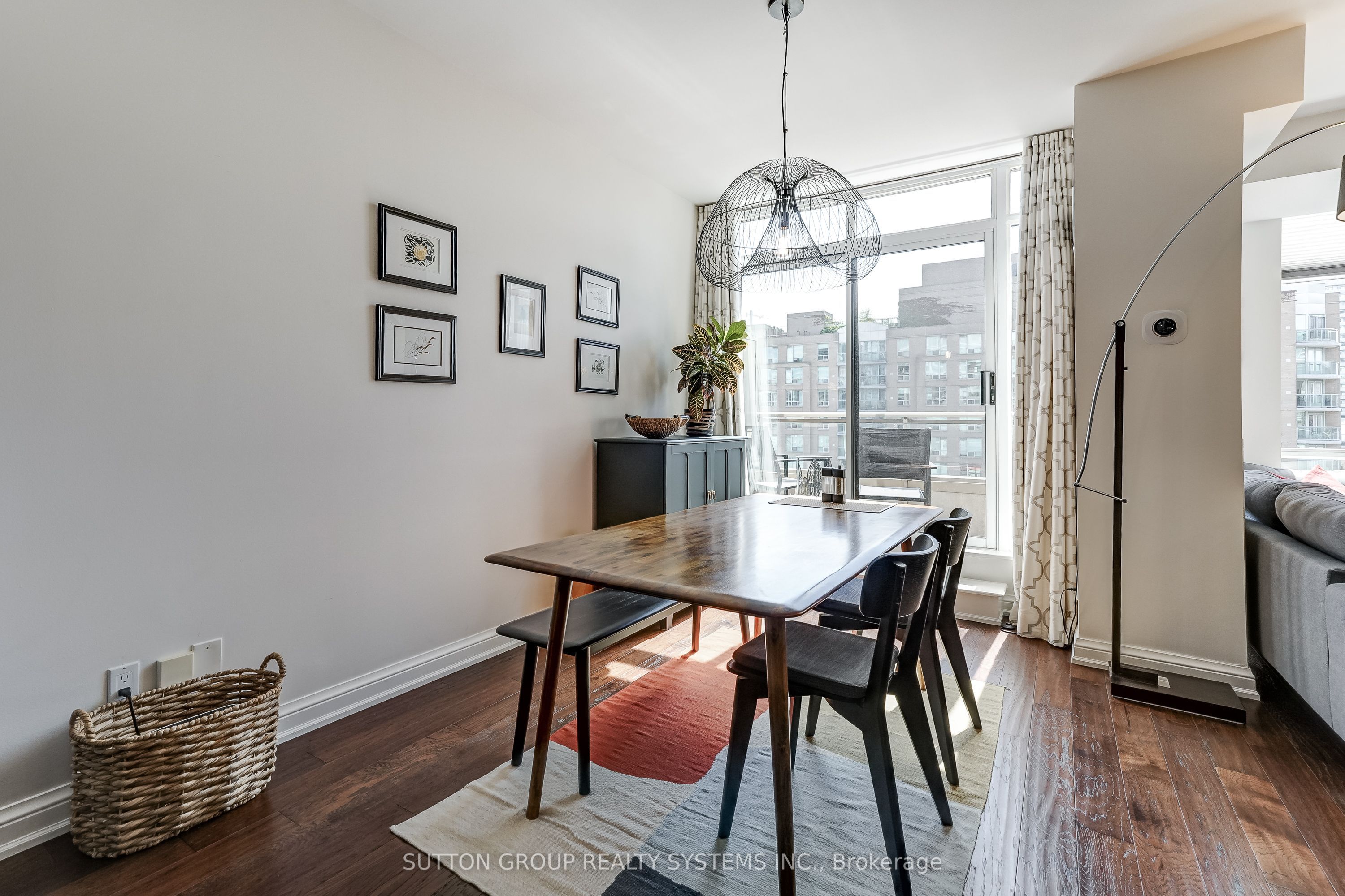 39 Jarvis Street Ph807 Property Photo 15