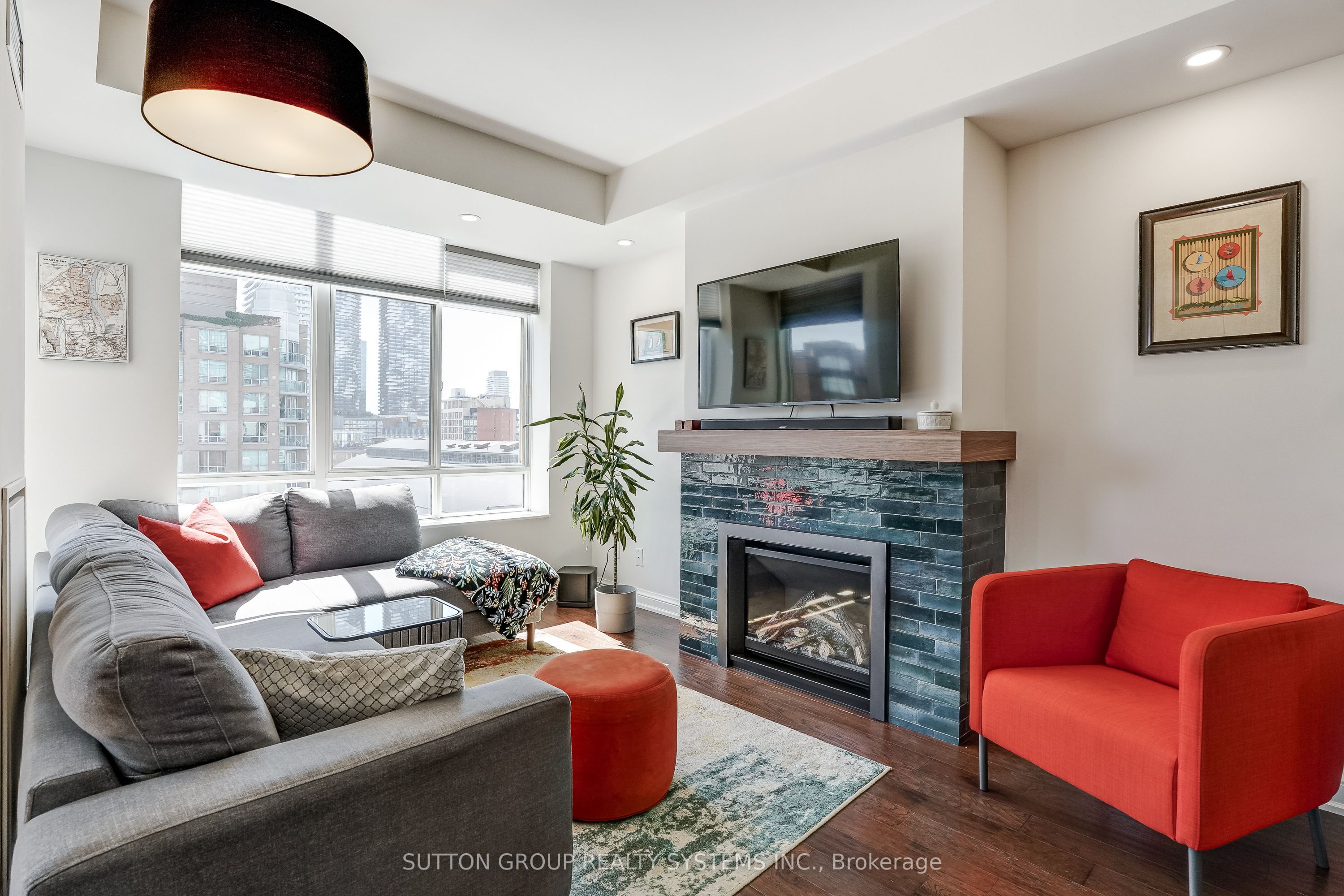 39 Jarvis Street Ph807 Property Photo 17