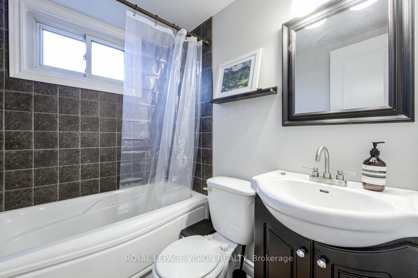 445 Shaw Street Property Photo 13