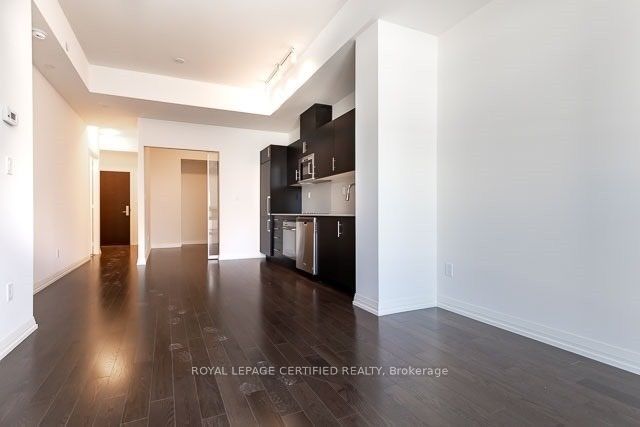 460 Adelaide Street E 835 Property Photo 4