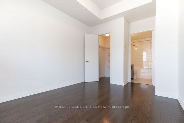 460 Adelaide Street E 835 Property Photo 9