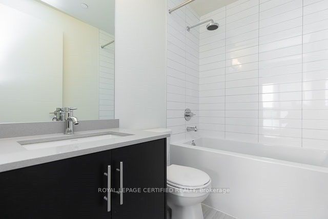 460 Adelaide Street E 835 Property Photo 10
