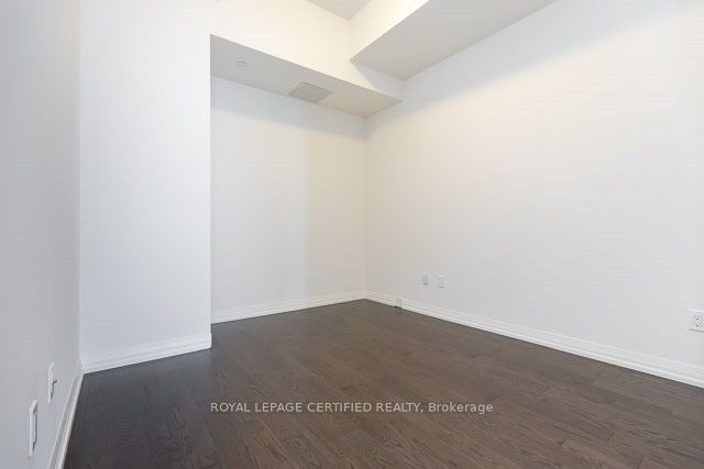 460 Adelaide Street E 835 Property Photo 11