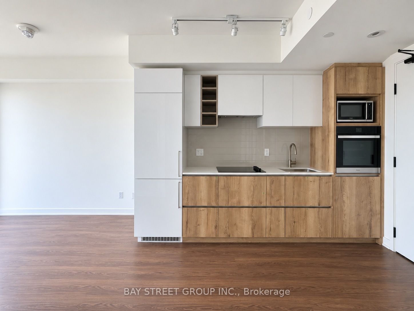 319 Jarvis Street 4911 Property Photo 6