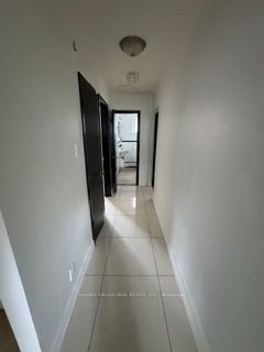 437 Lawrence Avenue W Lower Property Photo 9