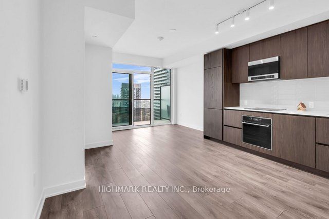 127 Broadway Avenue 2913s Property Photo 7