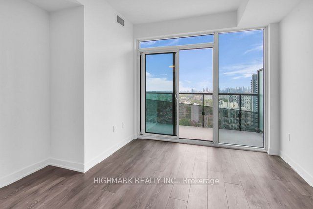 127 Broadway Avenue 2913s Property Photo 10