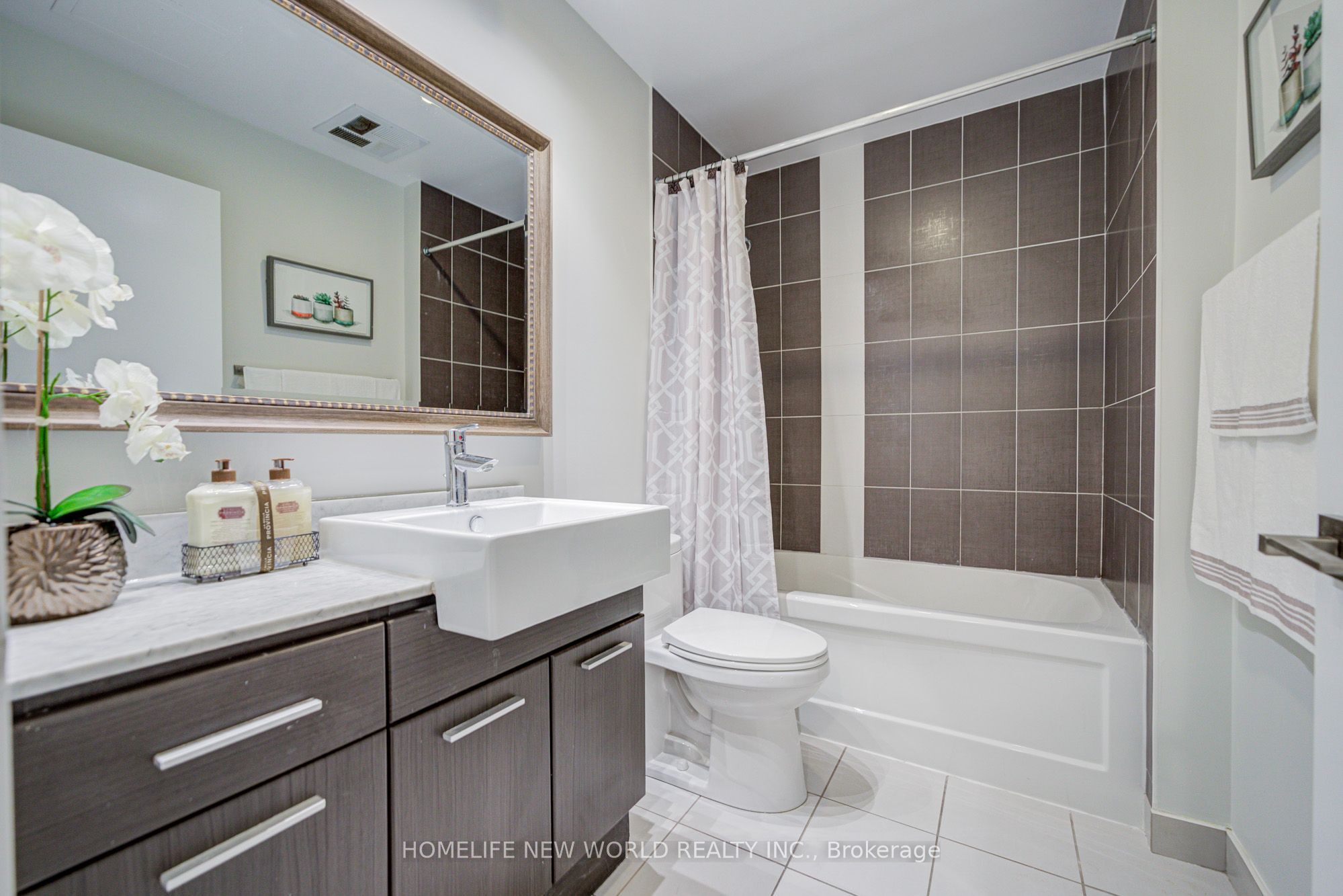 770 Bay Street 508 Property Photo 16