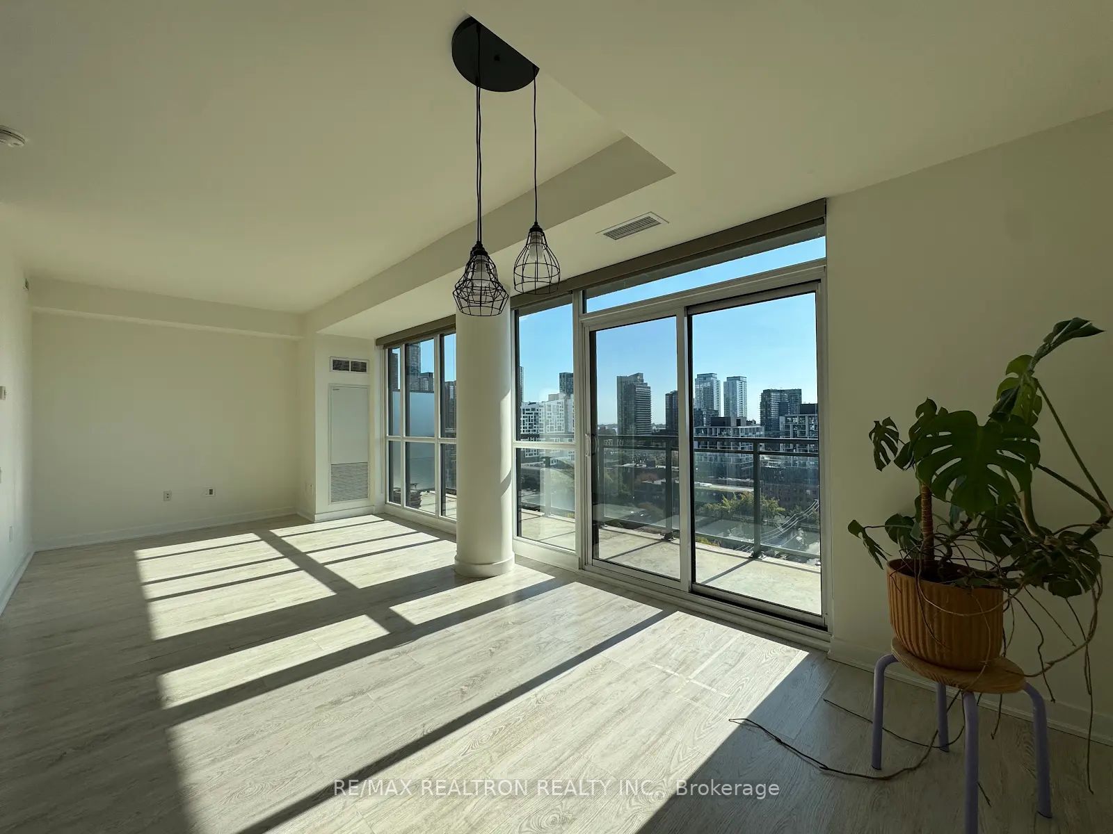 78 Tecumseth Street 1604 Property Photo 8