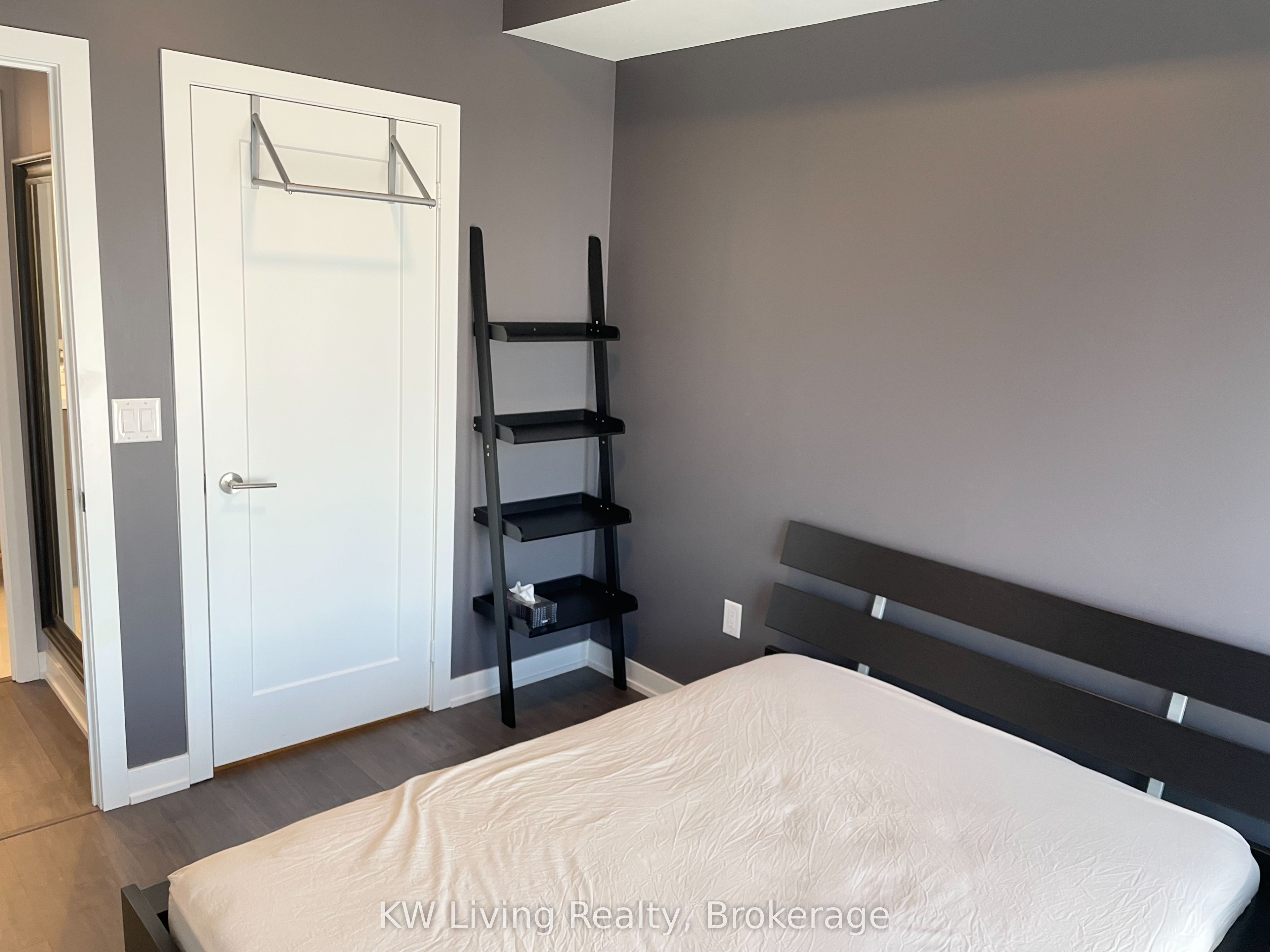50 Mccaul Street 1109 Property Photo 13