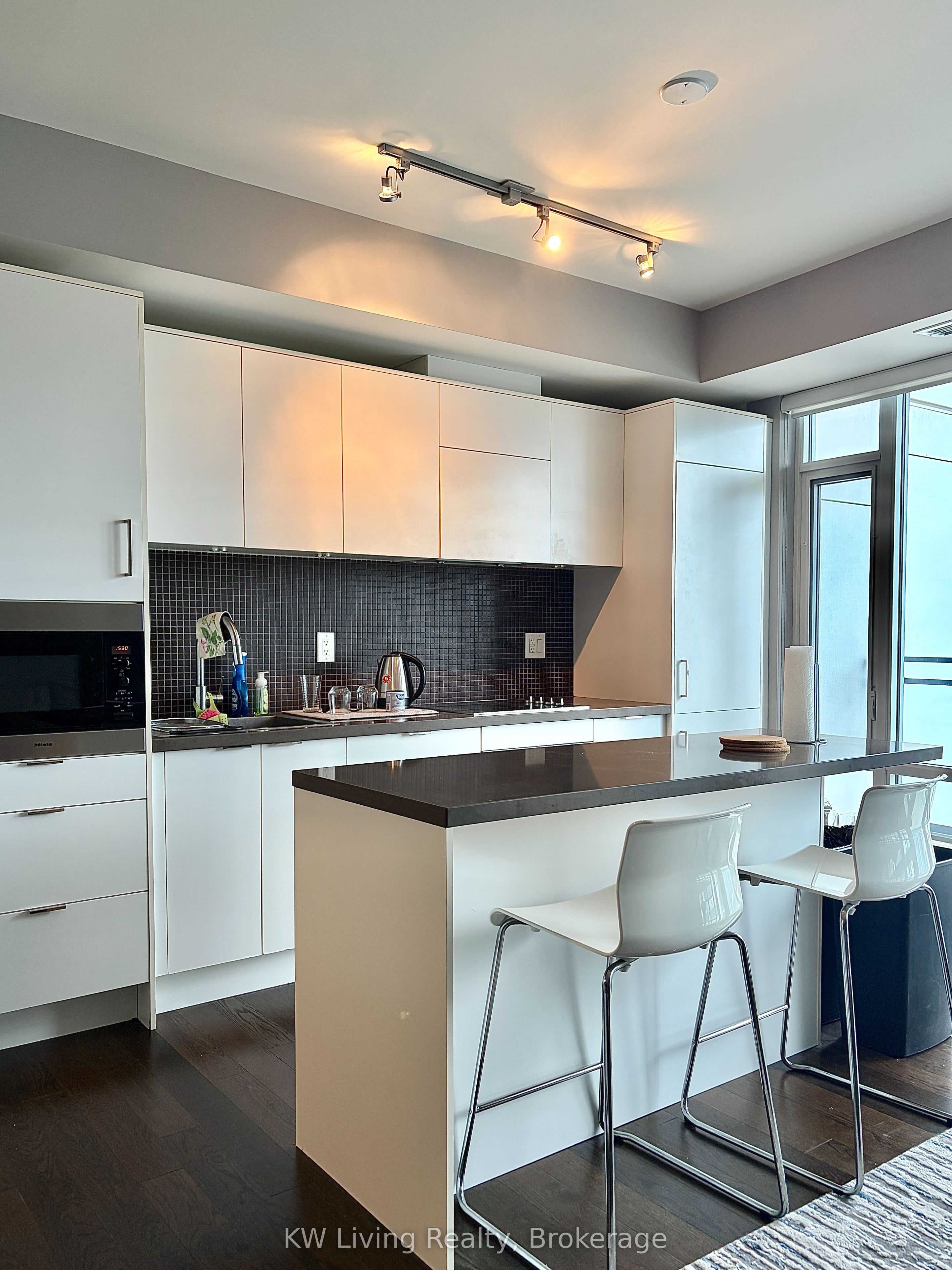 21 Widmer Street 3506 Property Photo 6