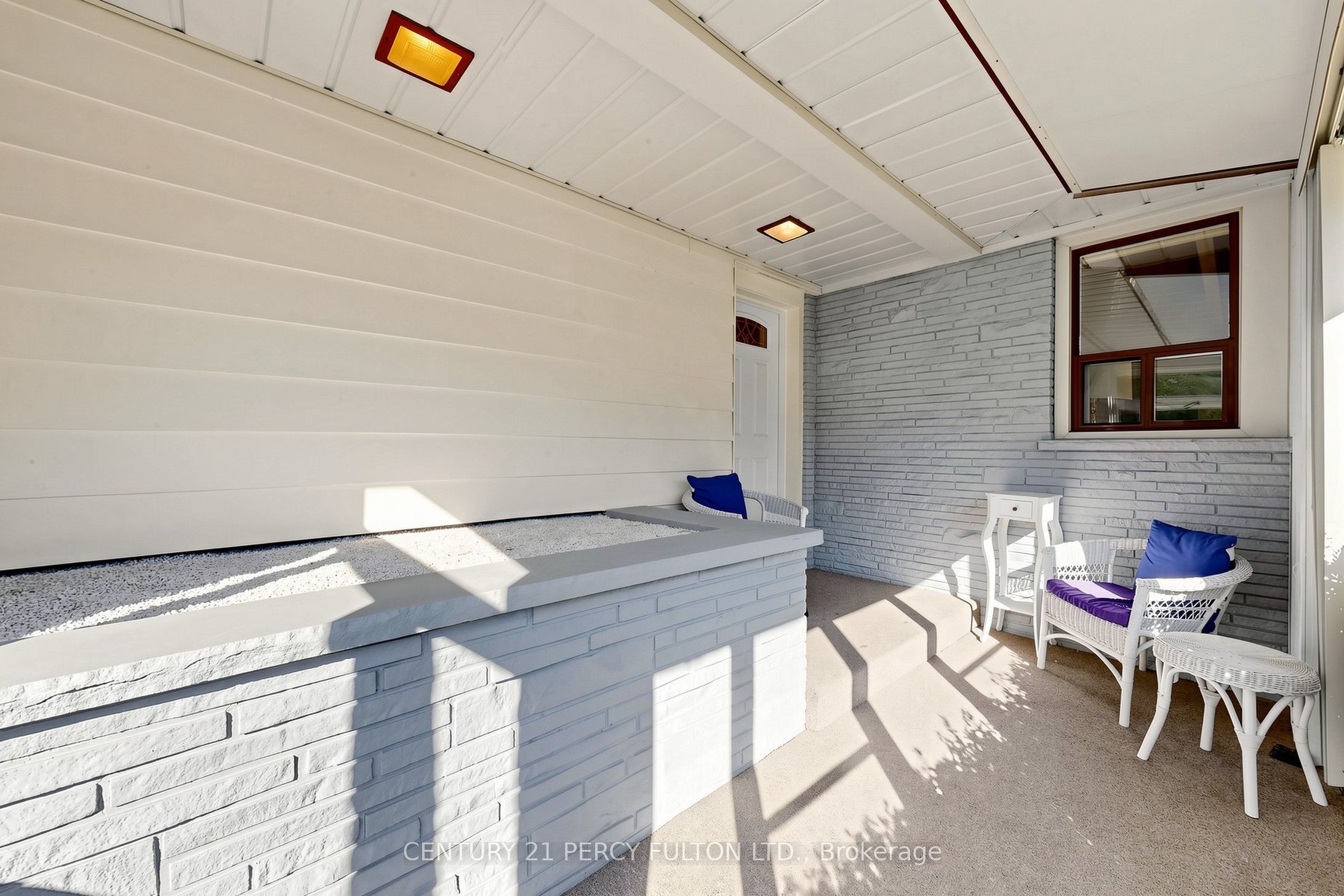 8 Wallbridge Court Property Photo 5