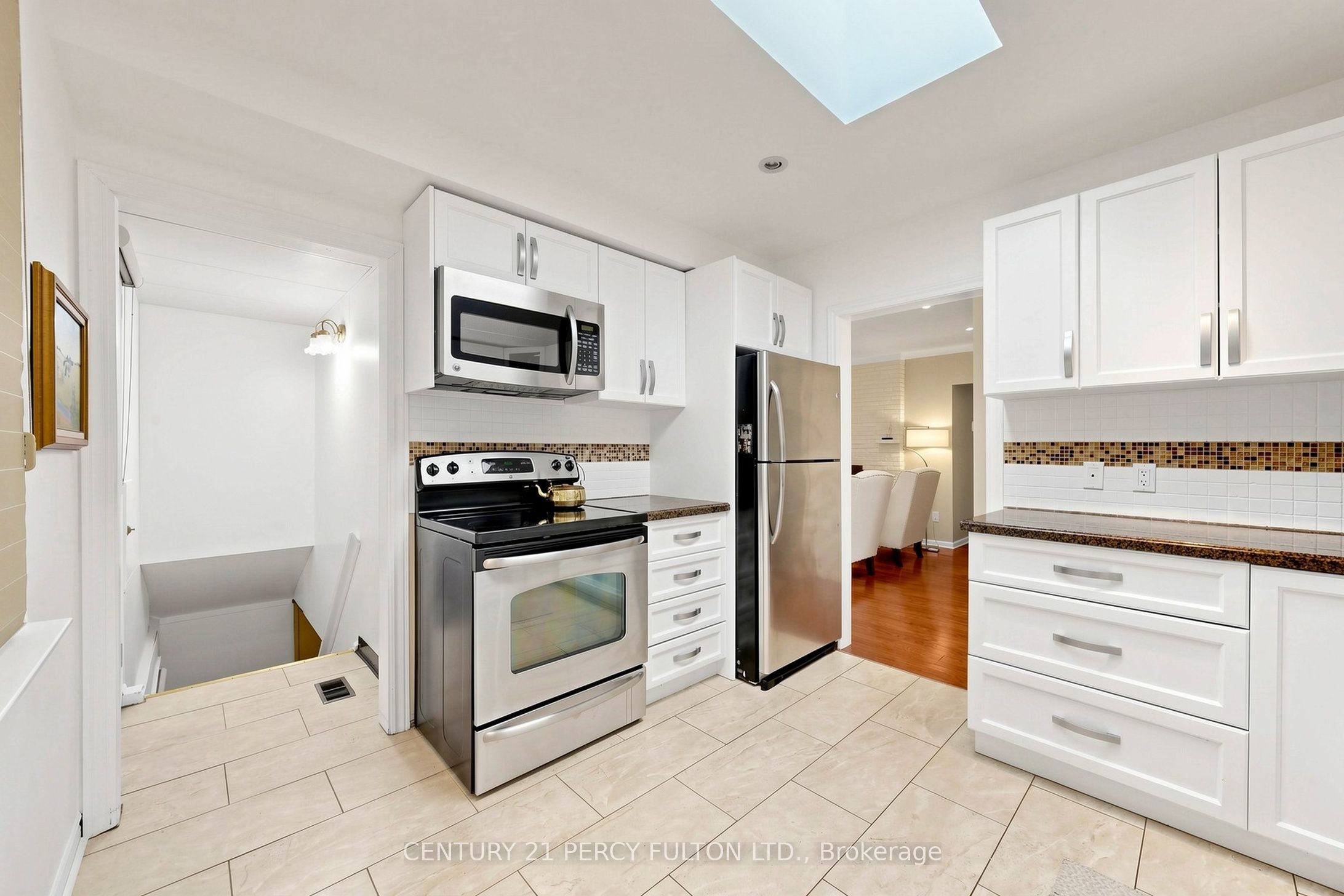 8 Wallbridge Court Property Photo 14