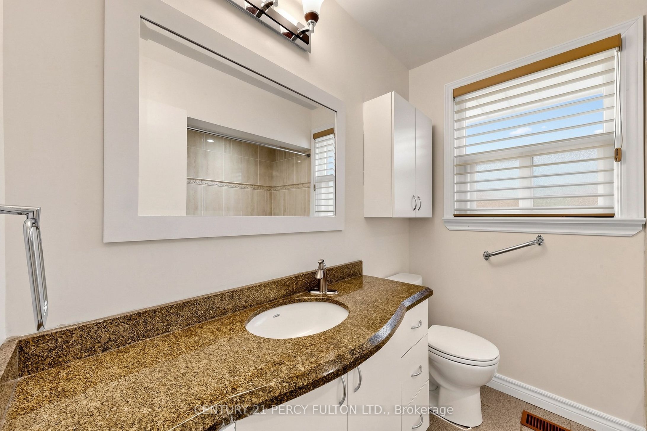 8 Wallbridge Court Property Photo 16