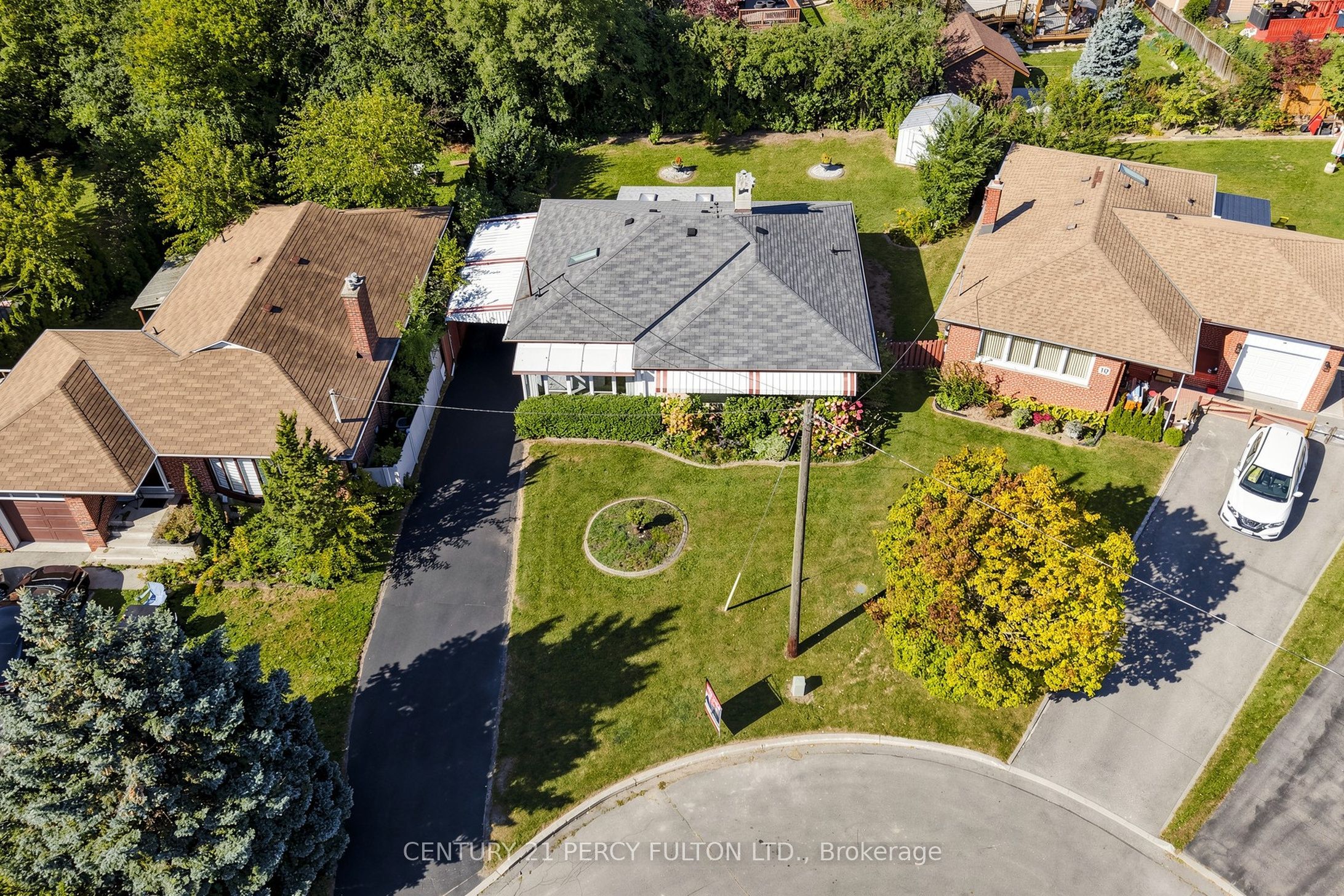 8 Wallbridge Court Property Photo 37