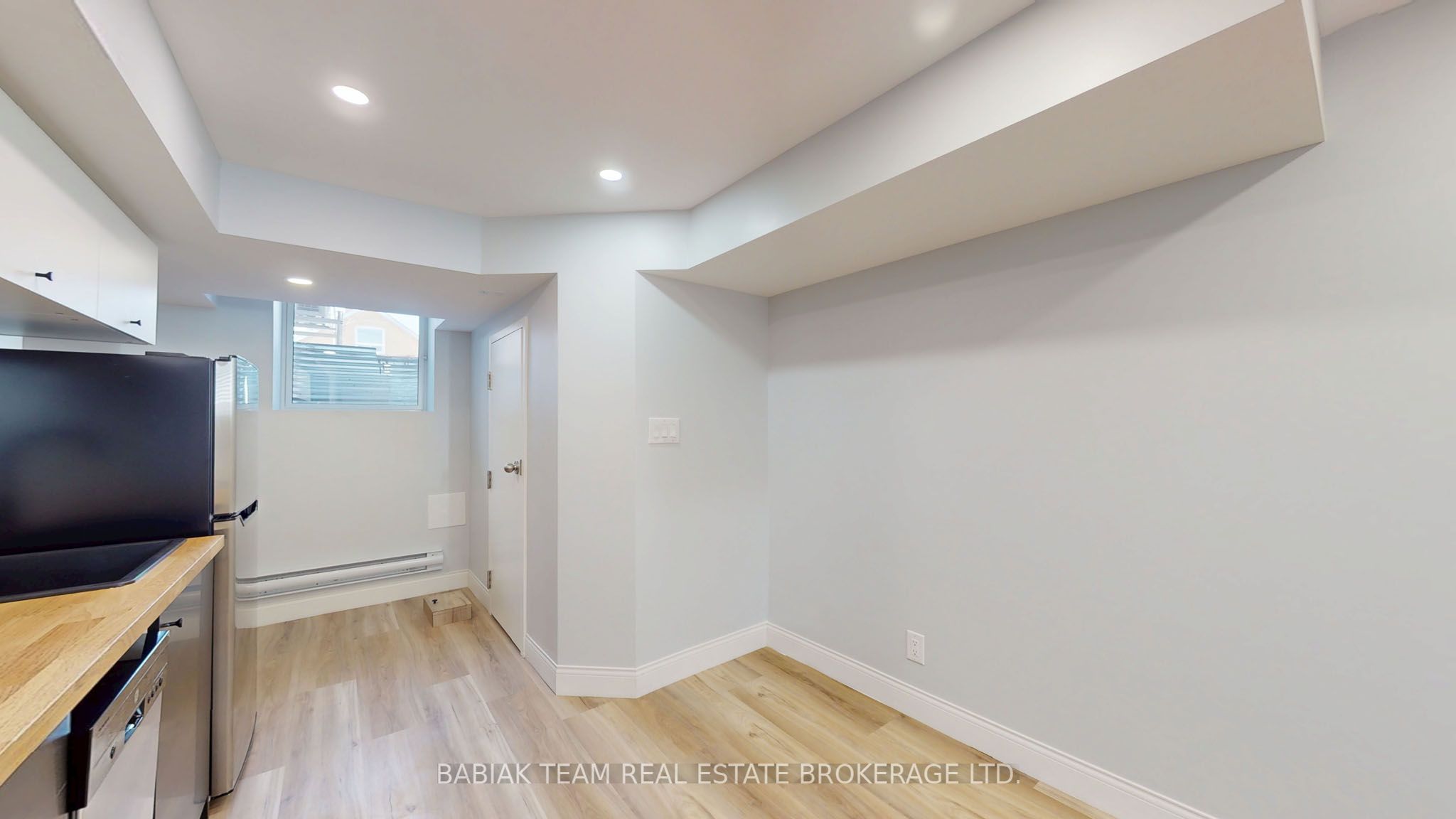 545 Northcliffe Boulevard Lower Property Photo 13