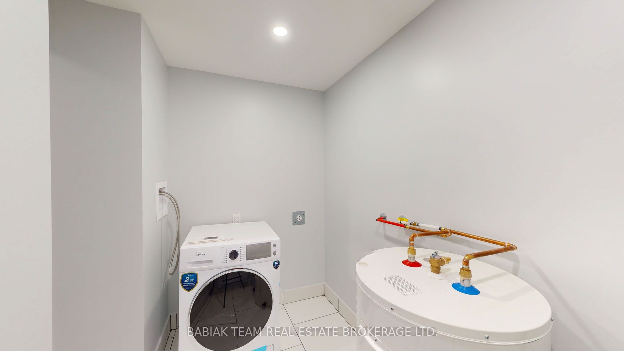 545 Northcliffe Boulevard Lower Property Photo 27
