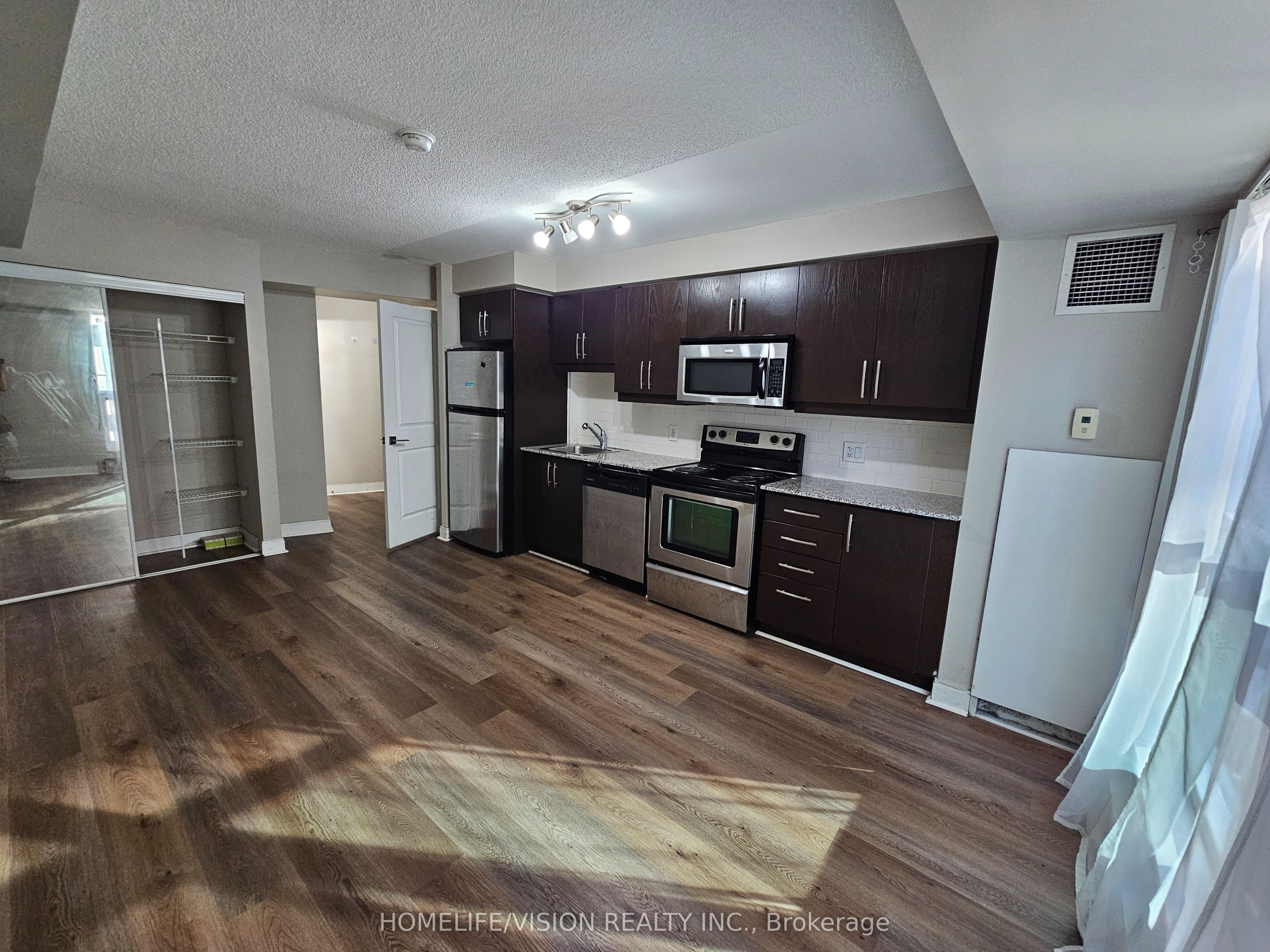 1 Scott Street 610 Property Photo 7