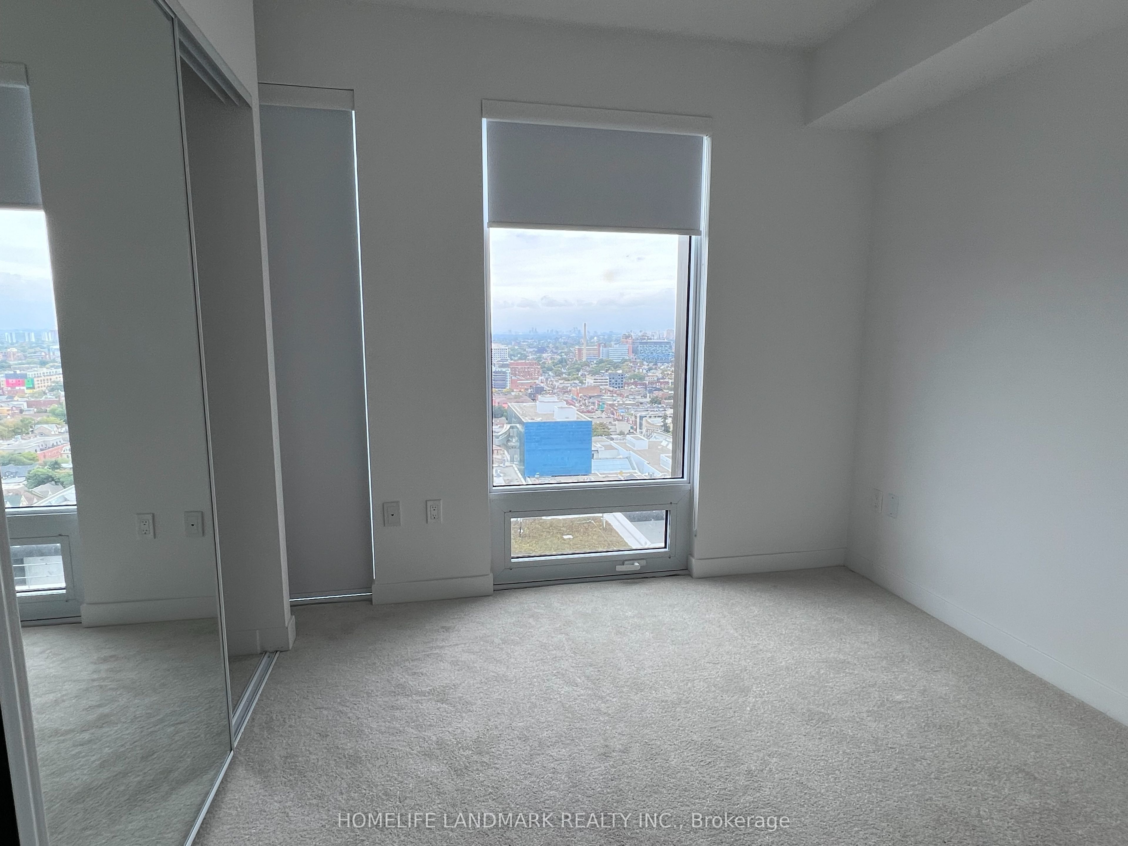 238 Simcoe Street 2408 Property Photo 7