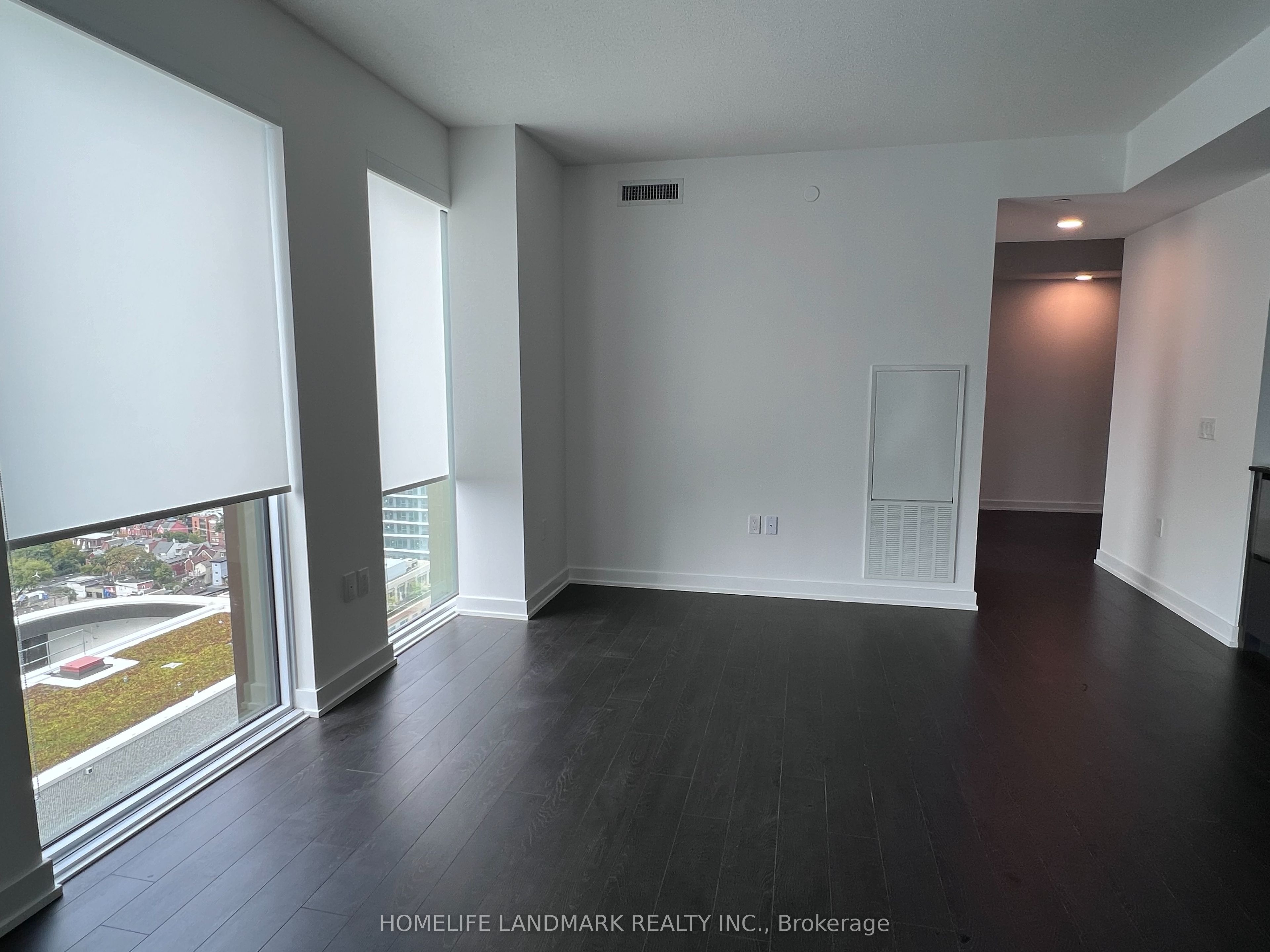 238 Simcoe Street 2408 Property Photo 11