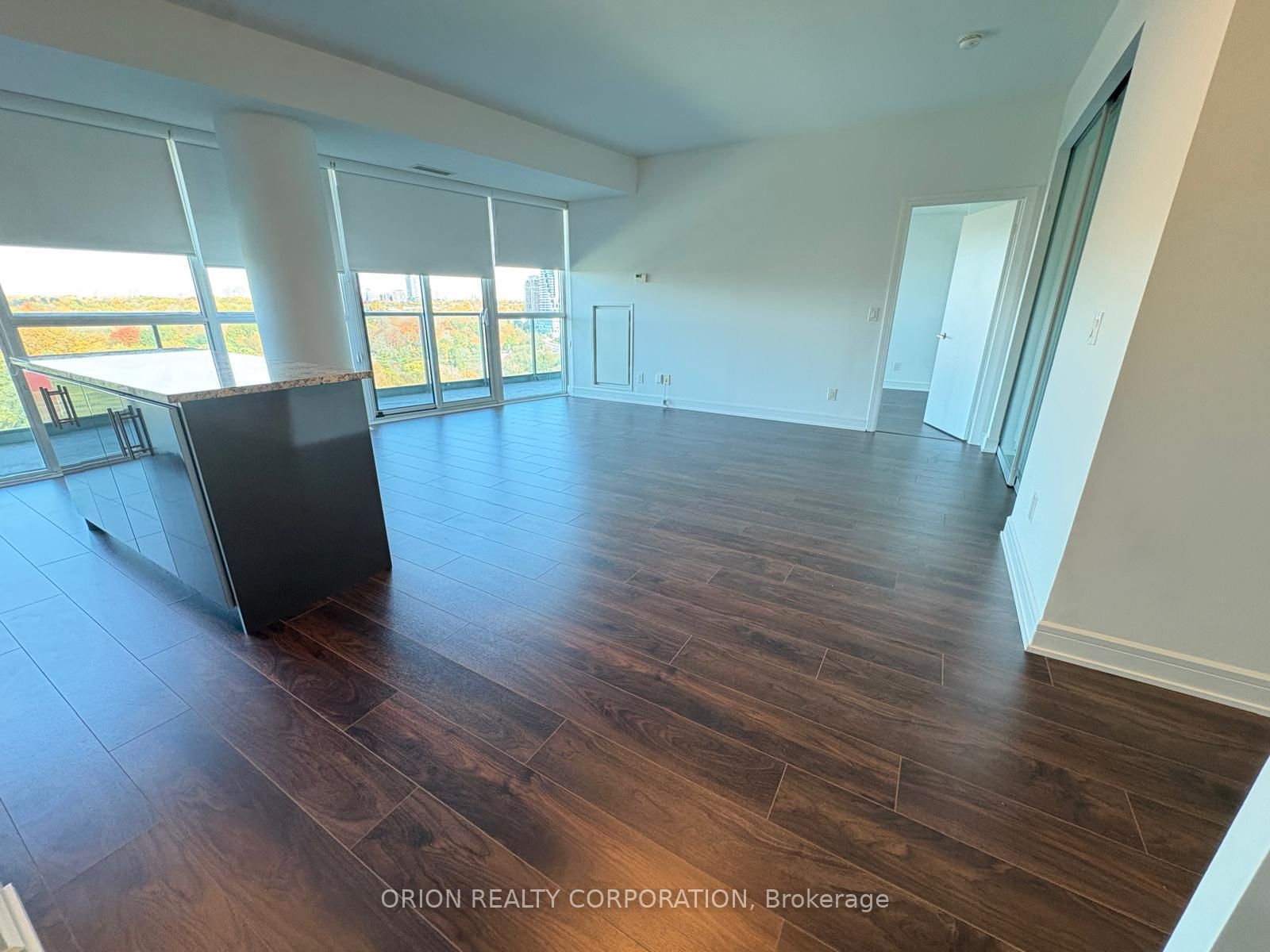 35 Brian Peck Crescent 1105 Property Photo 5