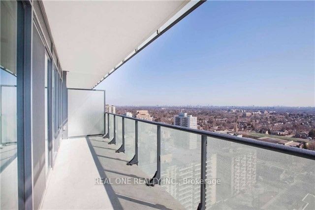 185 Roehampton Avenue 2006 Property Photo 18
