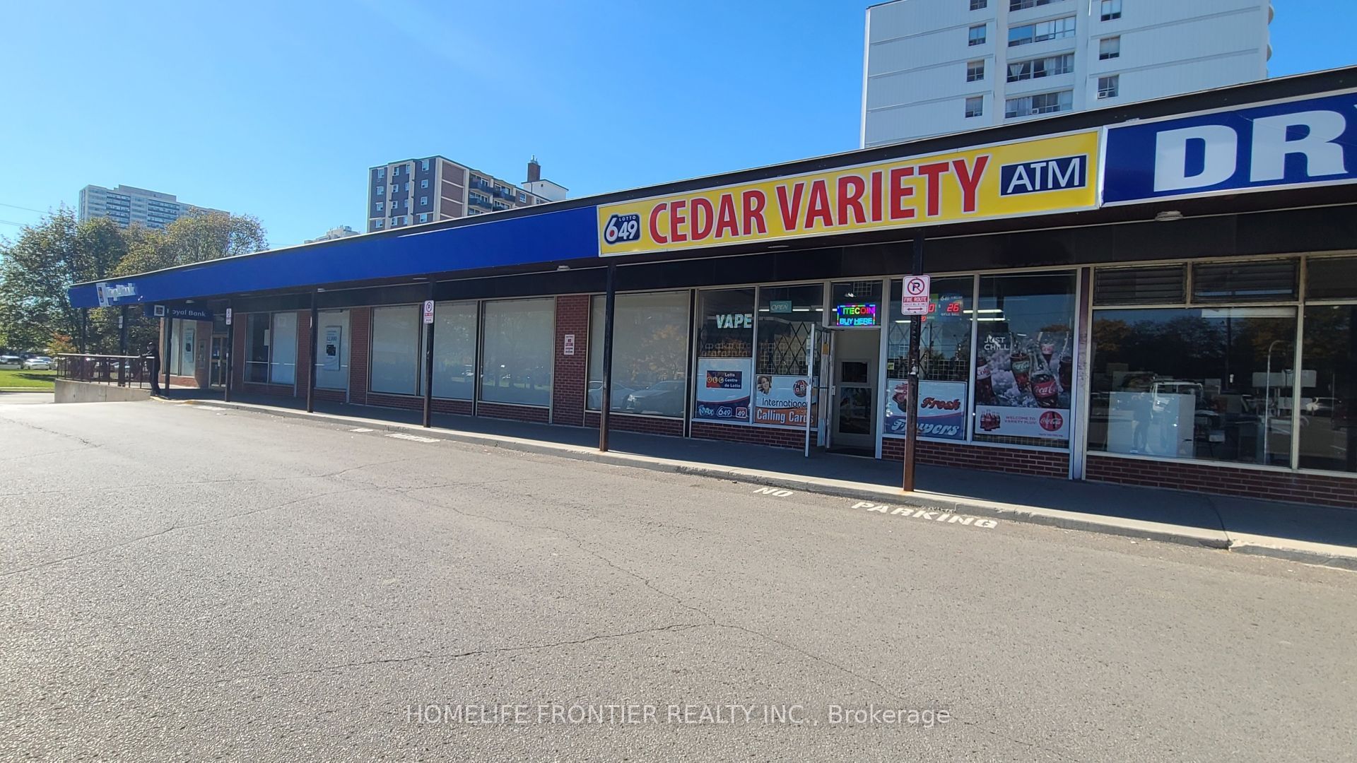 5978 Bathurst Street Property Photo 1