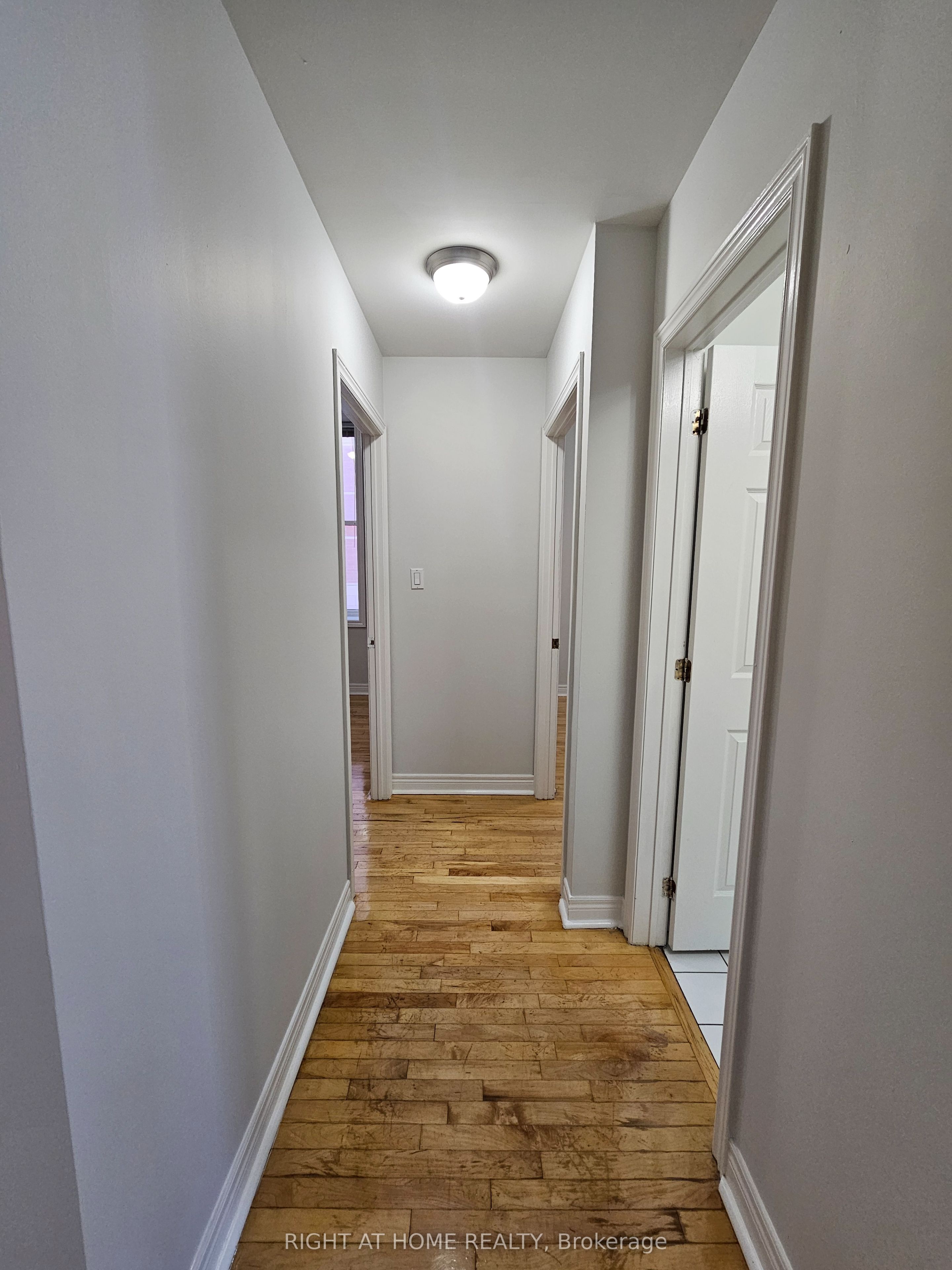 524 Yonge Street 207 Property Photo 16