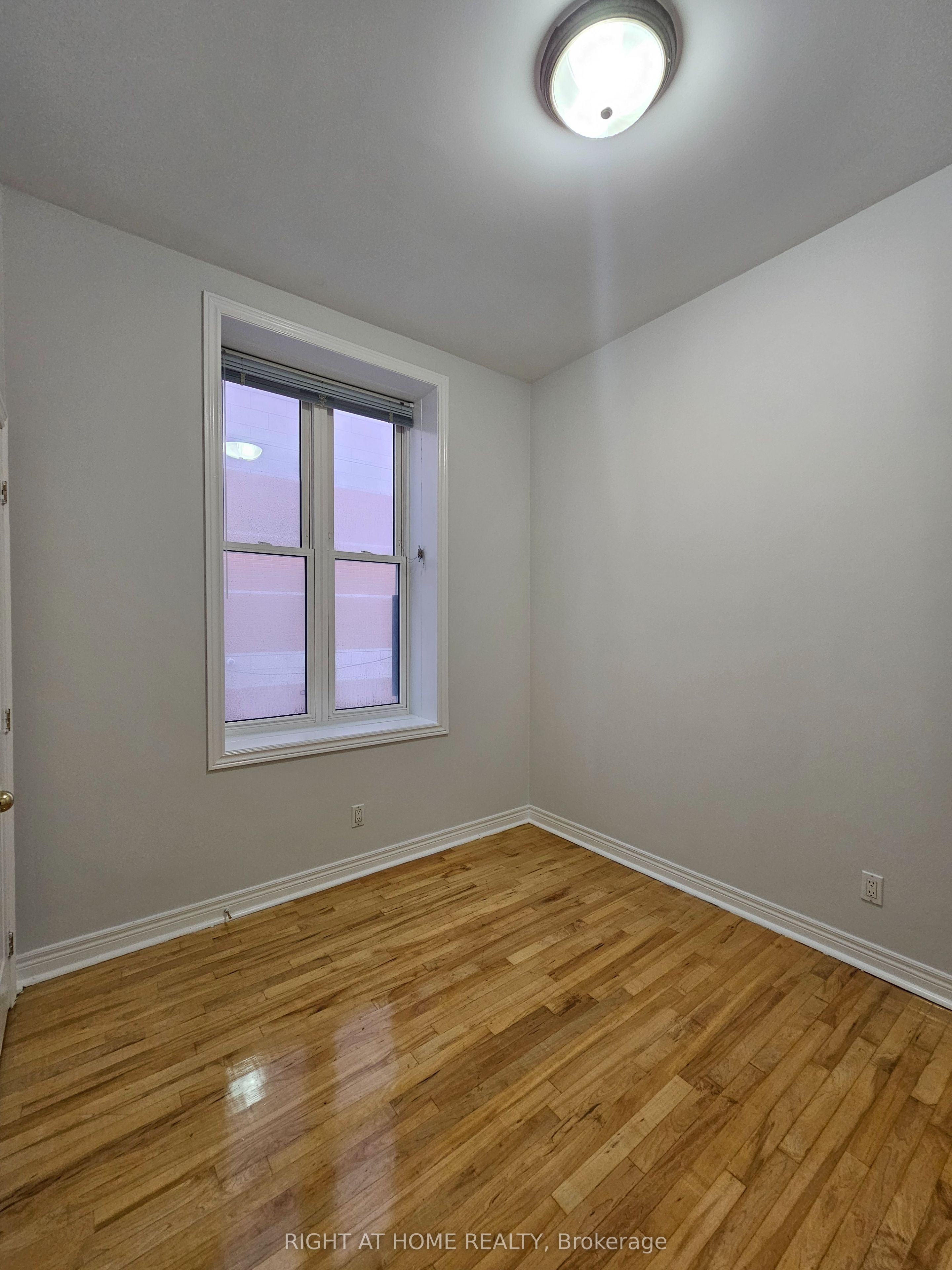 524 Yonge Street 207 Property Photo 20