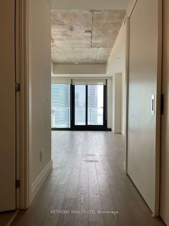 224 King Street W 2005 Property Photo 8