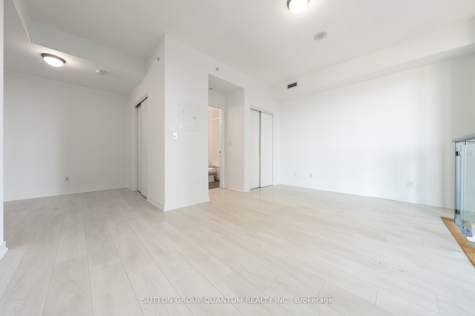150 East Liberty Street 1012 Property Photo 13