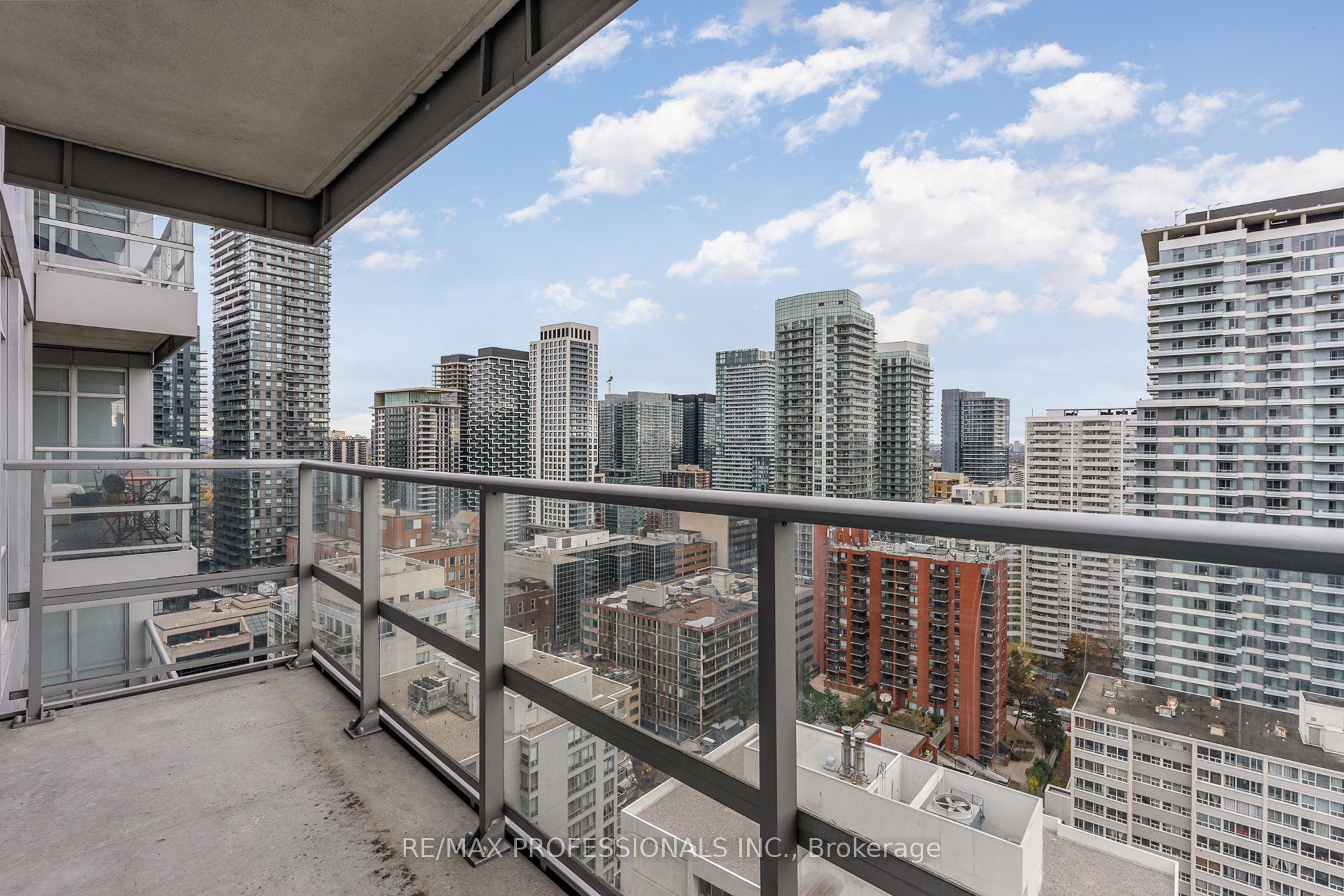 2191 Yonge Street 2901 Property Photo 8