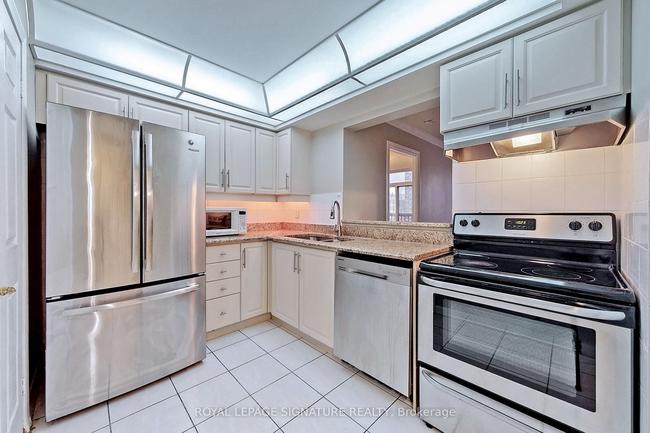 5418 Yonge Street 2301 Property Photo 10