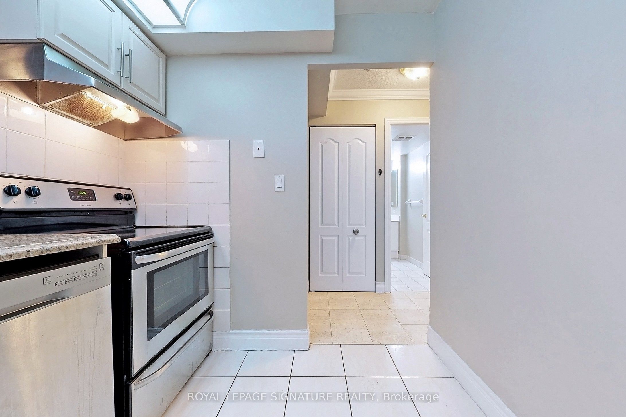 5418 Yonge Street 2301 Property Photo 13