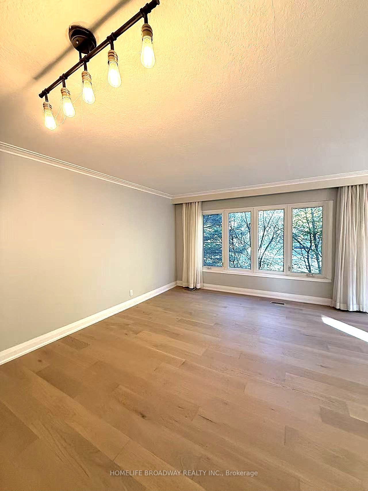 C14116566 Property Photo 7
