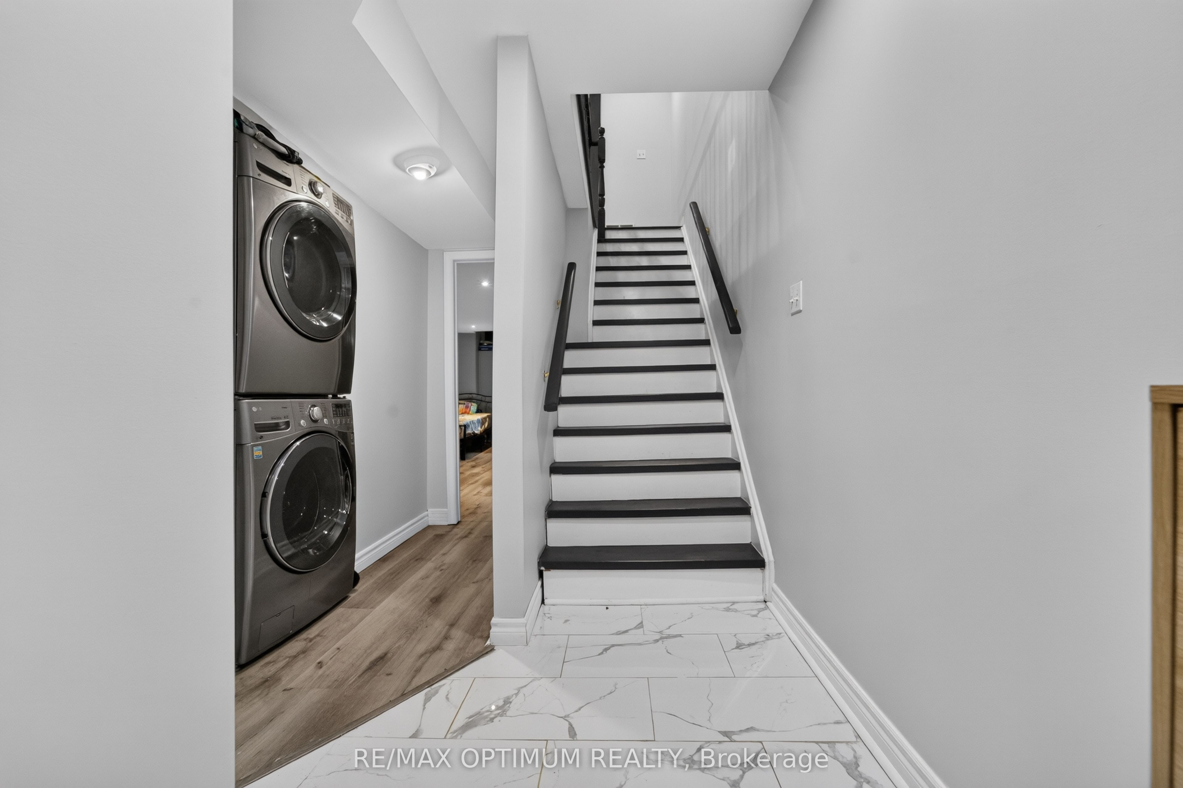 86 Sufi Crescent Property Photo 4