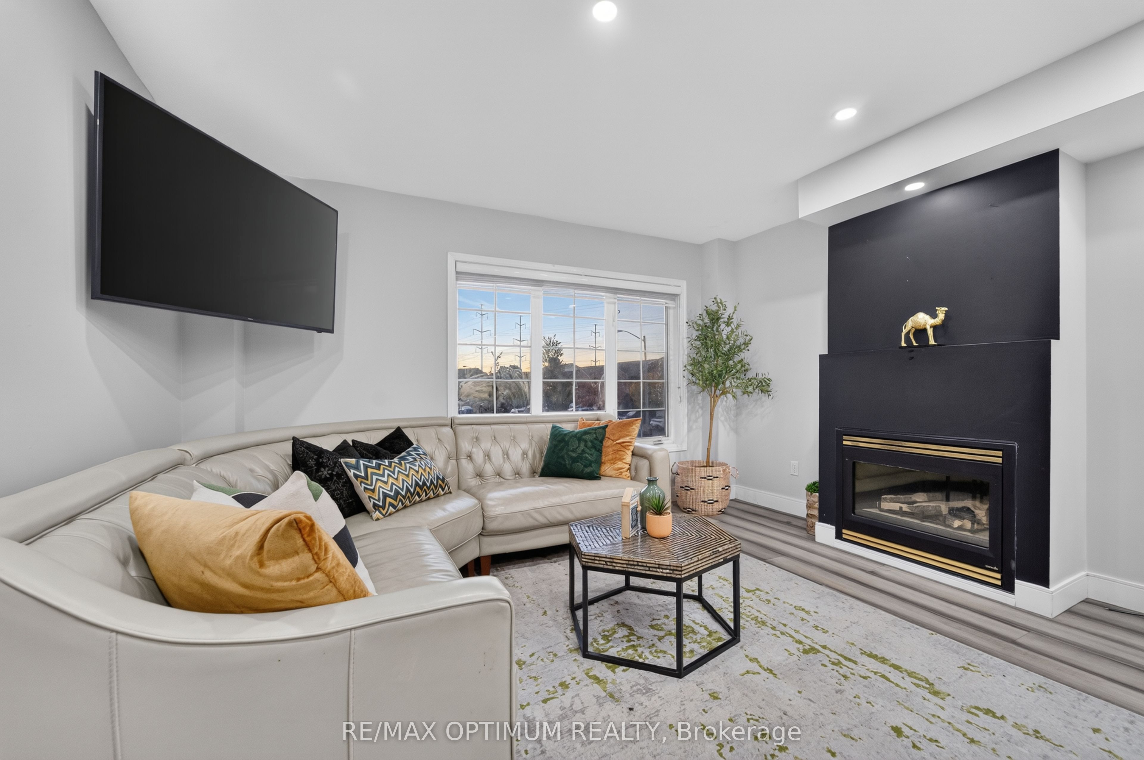 86 Sufi Crescent Property Photo 6