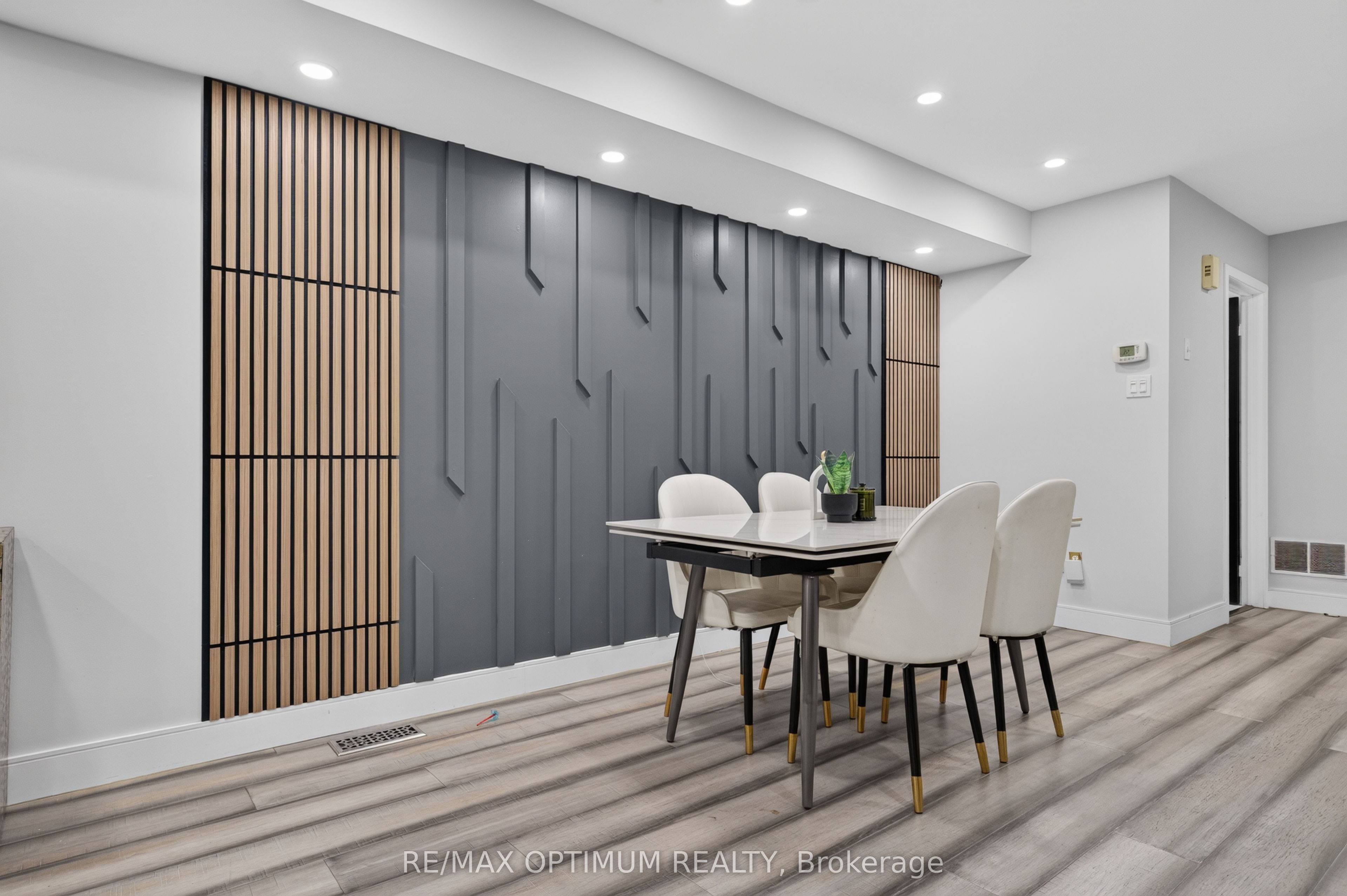 86 Sufi Crescent Property Photo 8
