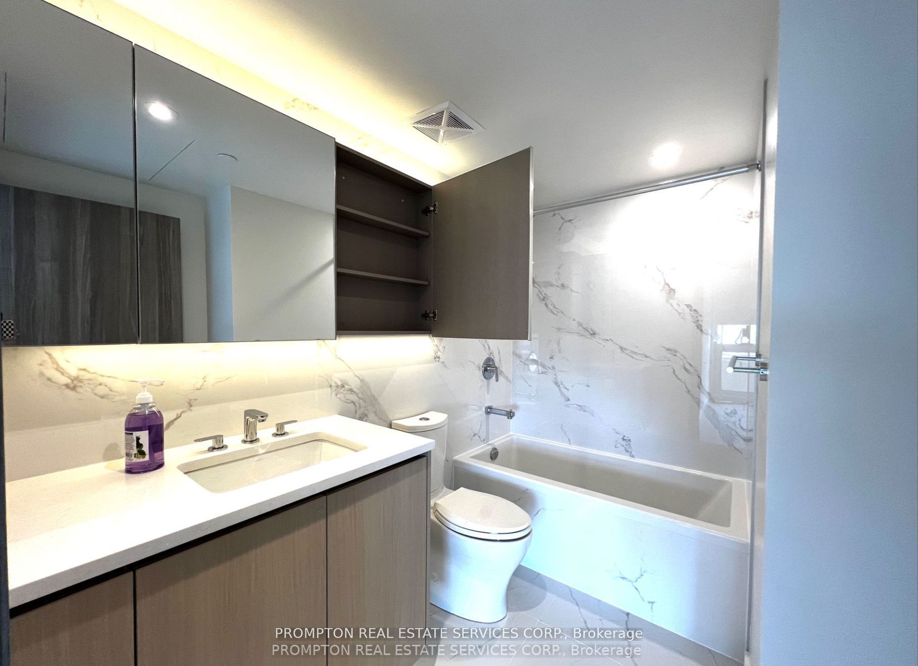 27 Mcmahon Drive 503 Property Photo 6